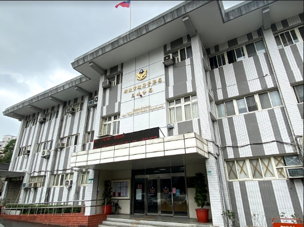 新北3歲女童疑遭男童猛戳下體流血，老師只顧在一旁滑手機，引發爭議。（本刊資料照）