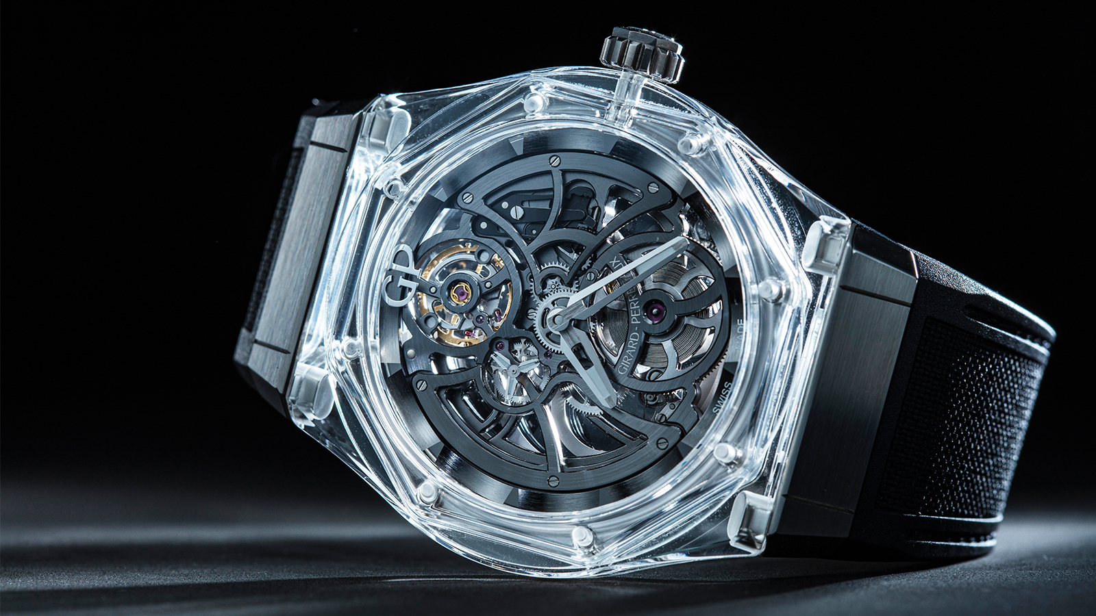 Laureato Absolute Light｜錶徑44mm、藍寶石水晶及鈦金屬材質、時間指示、GP01800-1143自動上鏈機芯、防水30米、限量88只、建議售價NT$ 2,530,000