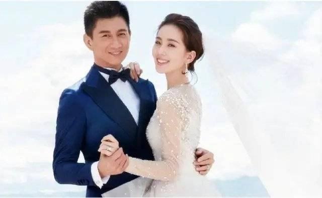 吳奇隆跟老婆劉詩詩婚5年,育有1子步步,一家三口過得幸福美滿。(翻攝自吳奇隆微博)