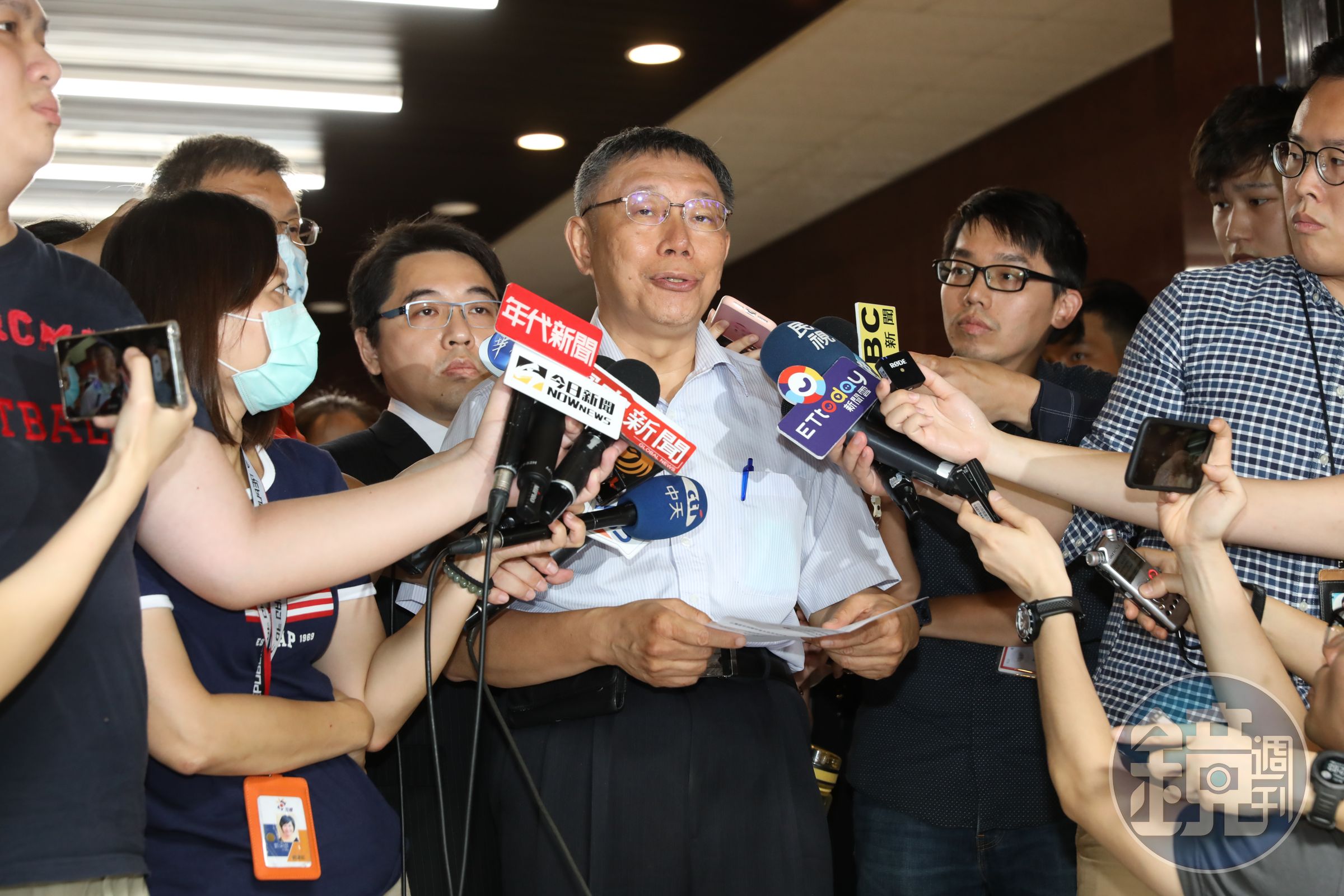 柯文哲認為葛特曼的指控不僅汙辱他，也汙辱台灣醫界，他要求對方來當面對質。