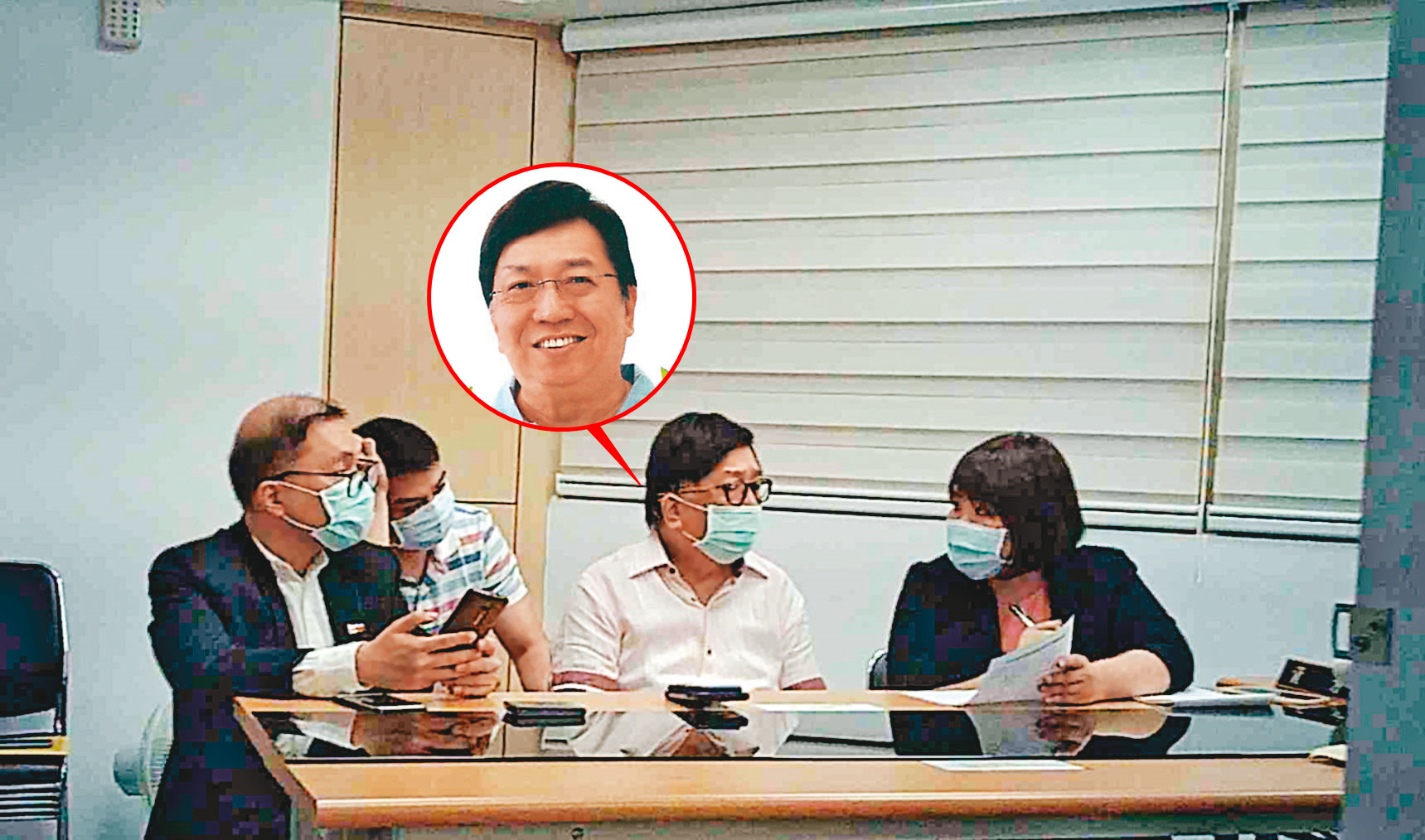 菲國駐台代表班納友（中）在勞資調解會霸氣宣稱：「不必遵守台灣的法律！」（翻攝班納友臉書）