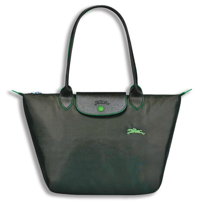 Le Pliage Club系列Green Light限定色購物袋。NT$4,300(Longchamp提供)