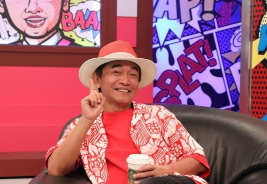 吳宗憲12日錄中天《小明星大跟班》,錄影前受訪時透露自己不會去申請三倍券。(中天)