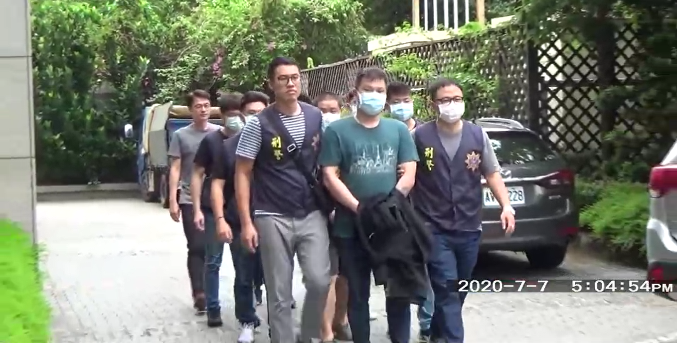 警方逮捕涉嫌暴力討債的吳嫌等人。(翻攝畫面)