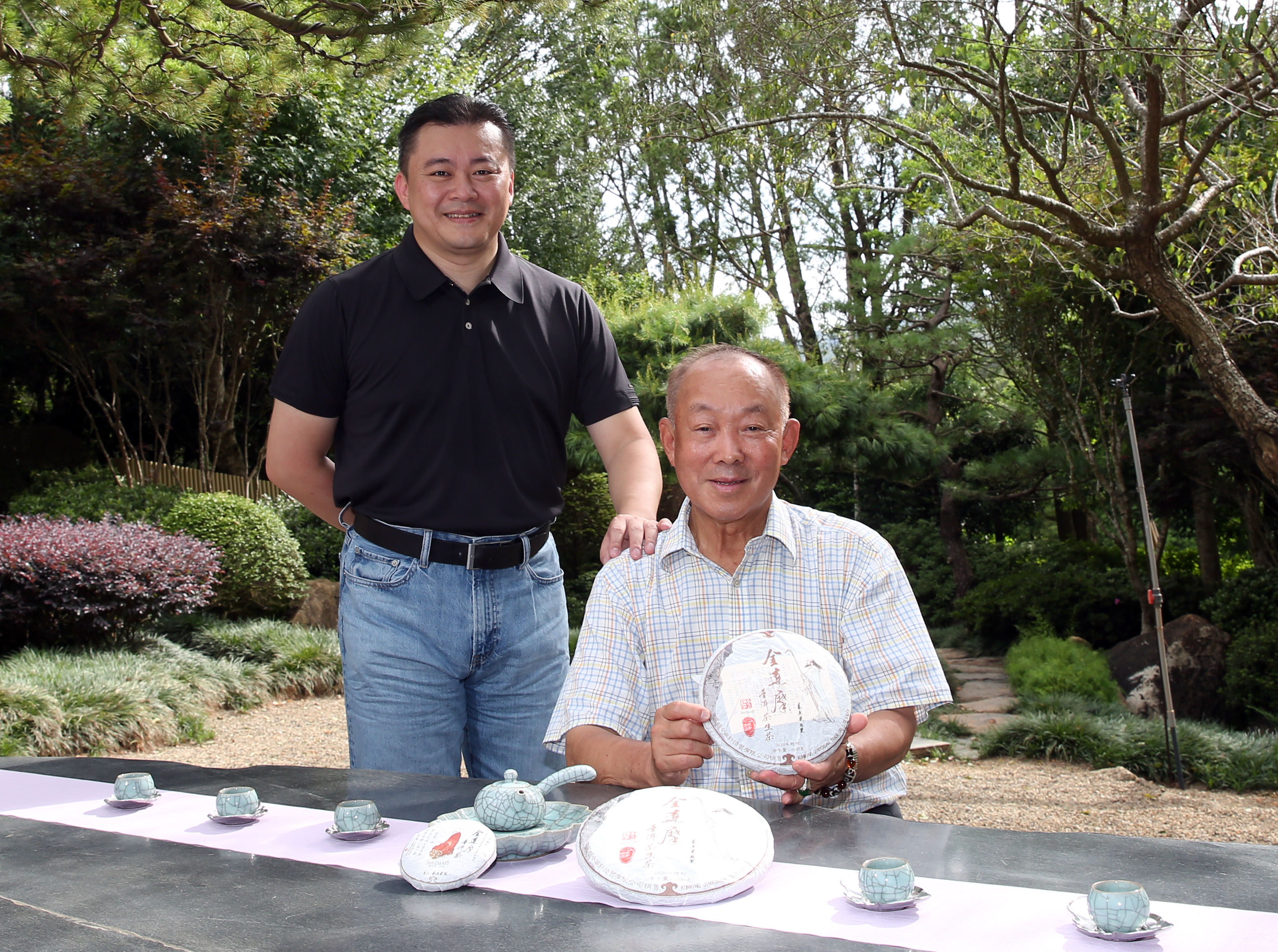 鞋王蔡其建父子另創事業第二春，立志要當台灣的茶文化推手。