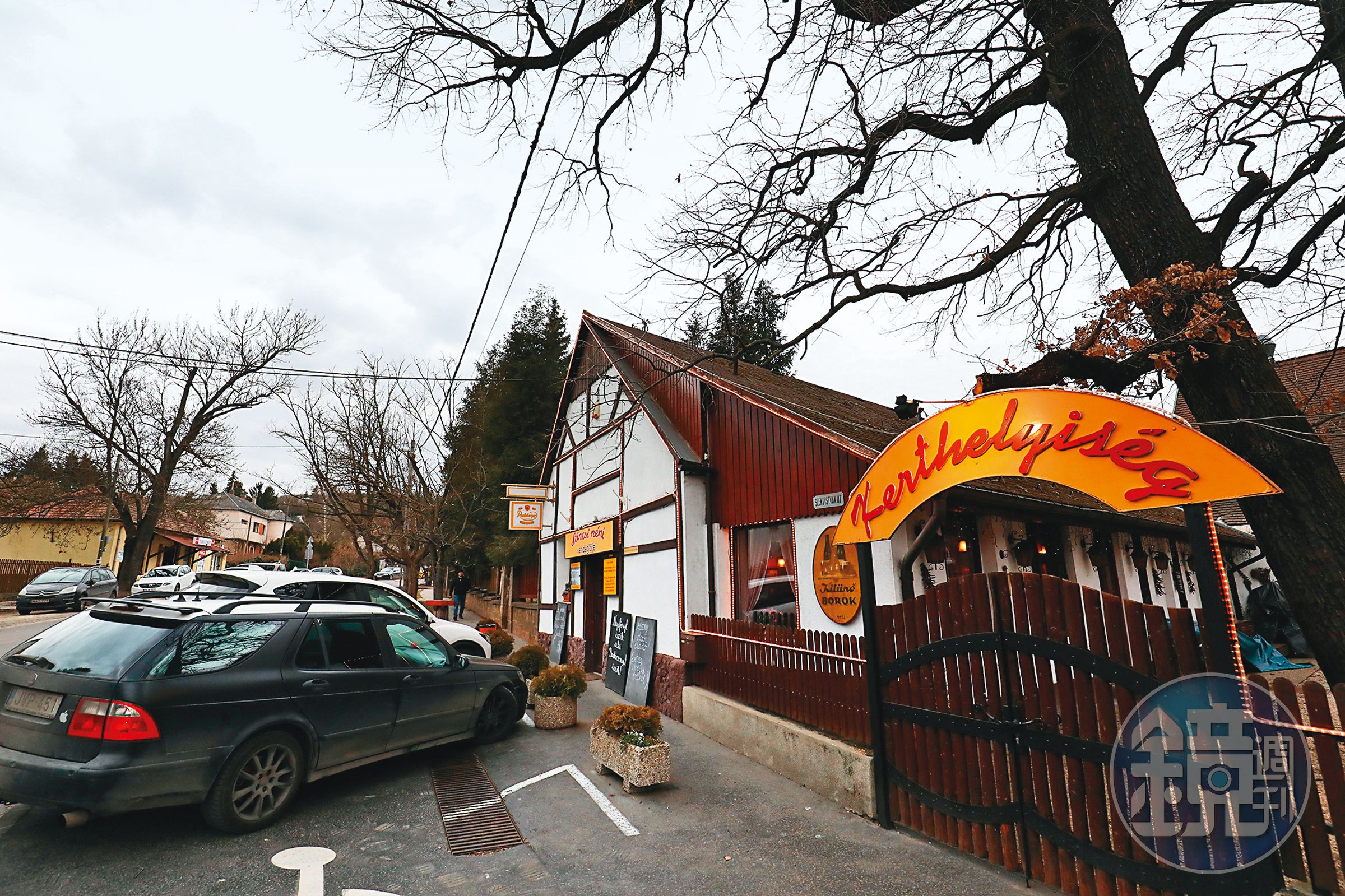 「Nancsi Neni」是這一帶知名餐廳，專賣匈牙利家常料理。