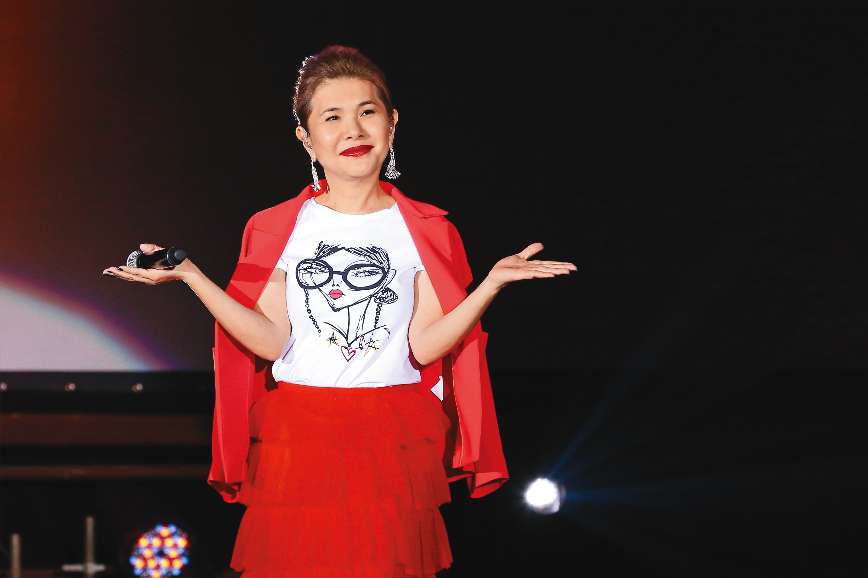 張清芳結婚後，登台開唱都要丈夫宋學仁同意，她2018年以公益為名，參加台北國際護師節演出。