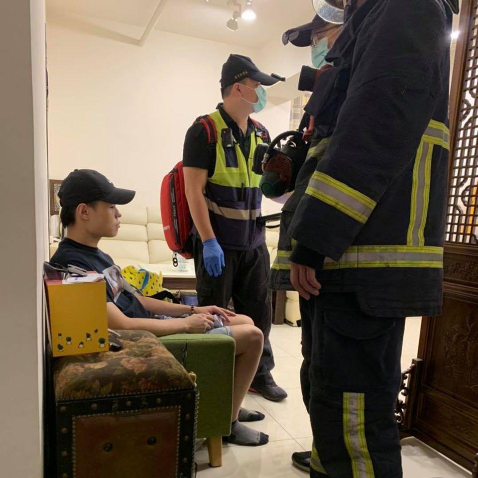 所幸在管理員和警消的協助下將火勢順利撲滅,但聖結石一家人仍驚魂未定。(翻攝聖結石臉書)