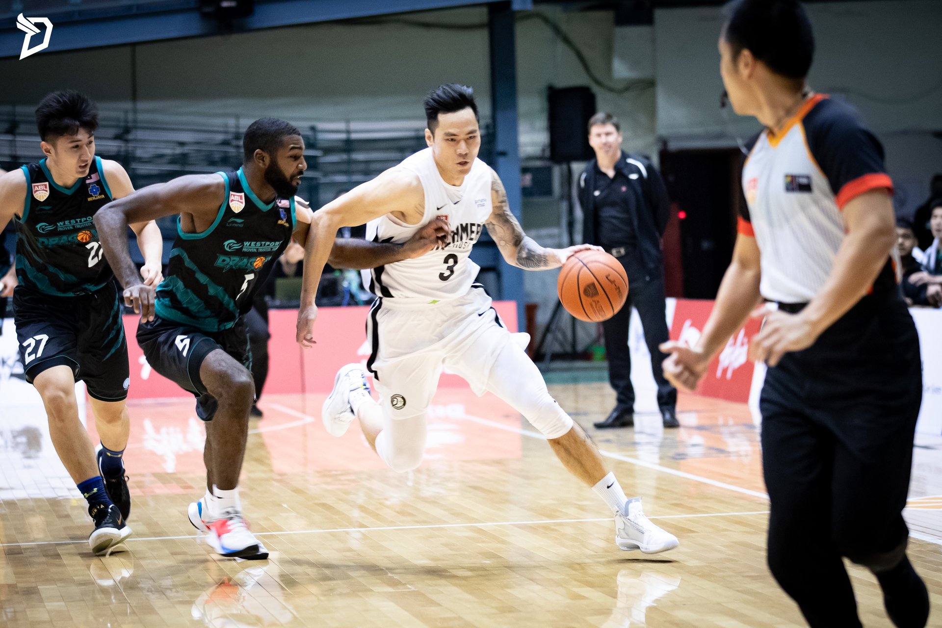 張宗憲因持有大麻菸油，被移送台北地檢署。（翻攝自寶島夢想家臉書）