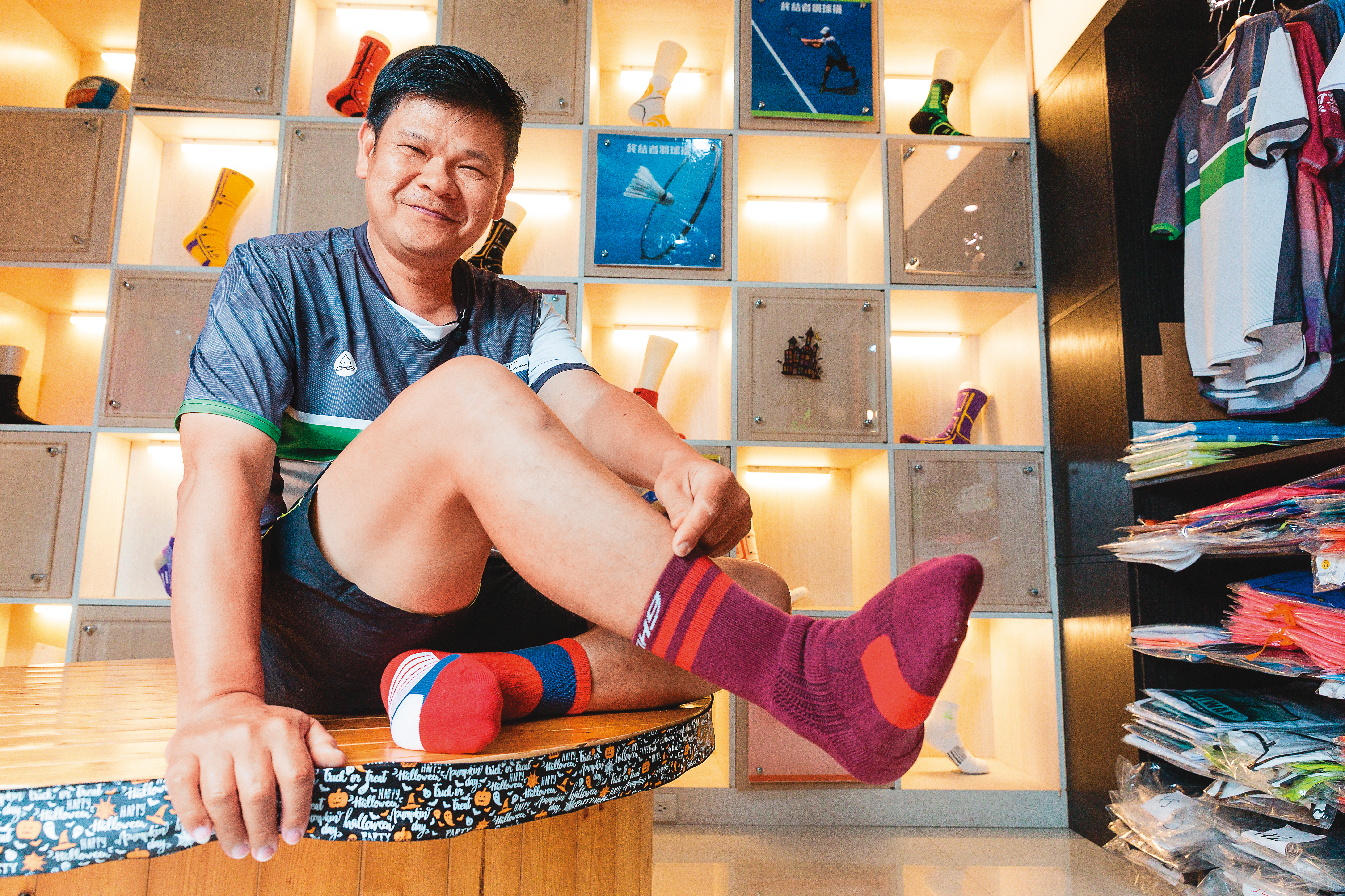 歷經愛迪達抽單危機，做襪子26年的李東林決定攻自有品牌，切入專業運動襪領域。