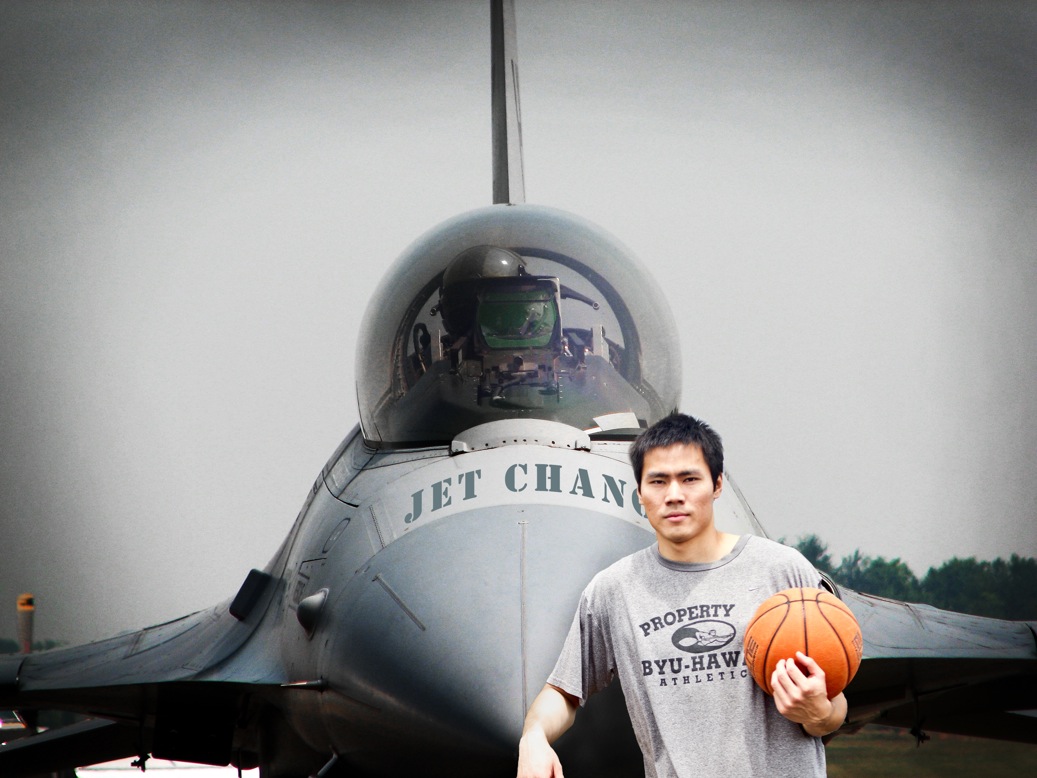 ABL球星張宗憲搭車遇警臨檢，遭查獲吸食含有大麻成分的電子菸。（翻攝自張宗憲臉書）