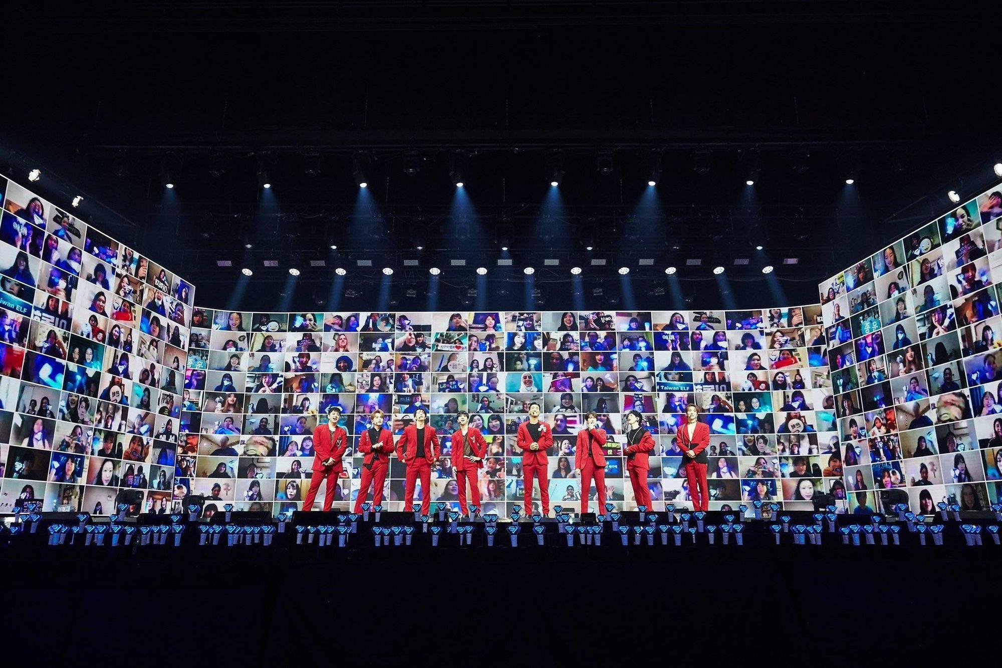 「Super Junior」舉辦線上演唱會「Beyond LIVE」,透過直播方式與全球粉絲互動。(翻攝SMTOWN Twitter)