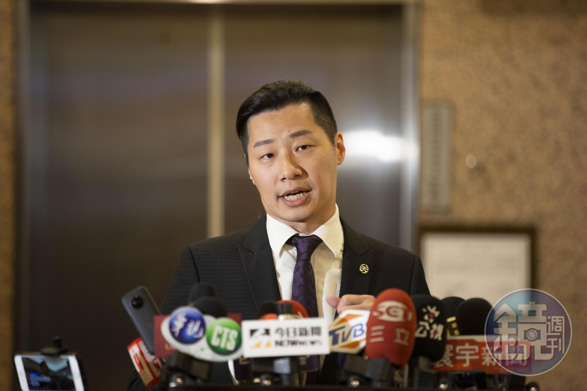 林昶佐在政治獻金支出部分,申報了一筆2萬元演出費用給他的妻子、閃靈樂團團長Doris葉湘怡。(本刊資料照)