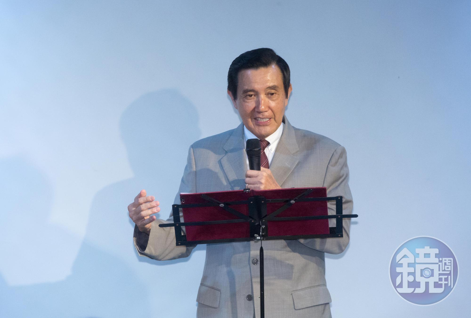 雖不認同蔡政府的三倍券政策,但馬英九仍會領取並消費。
