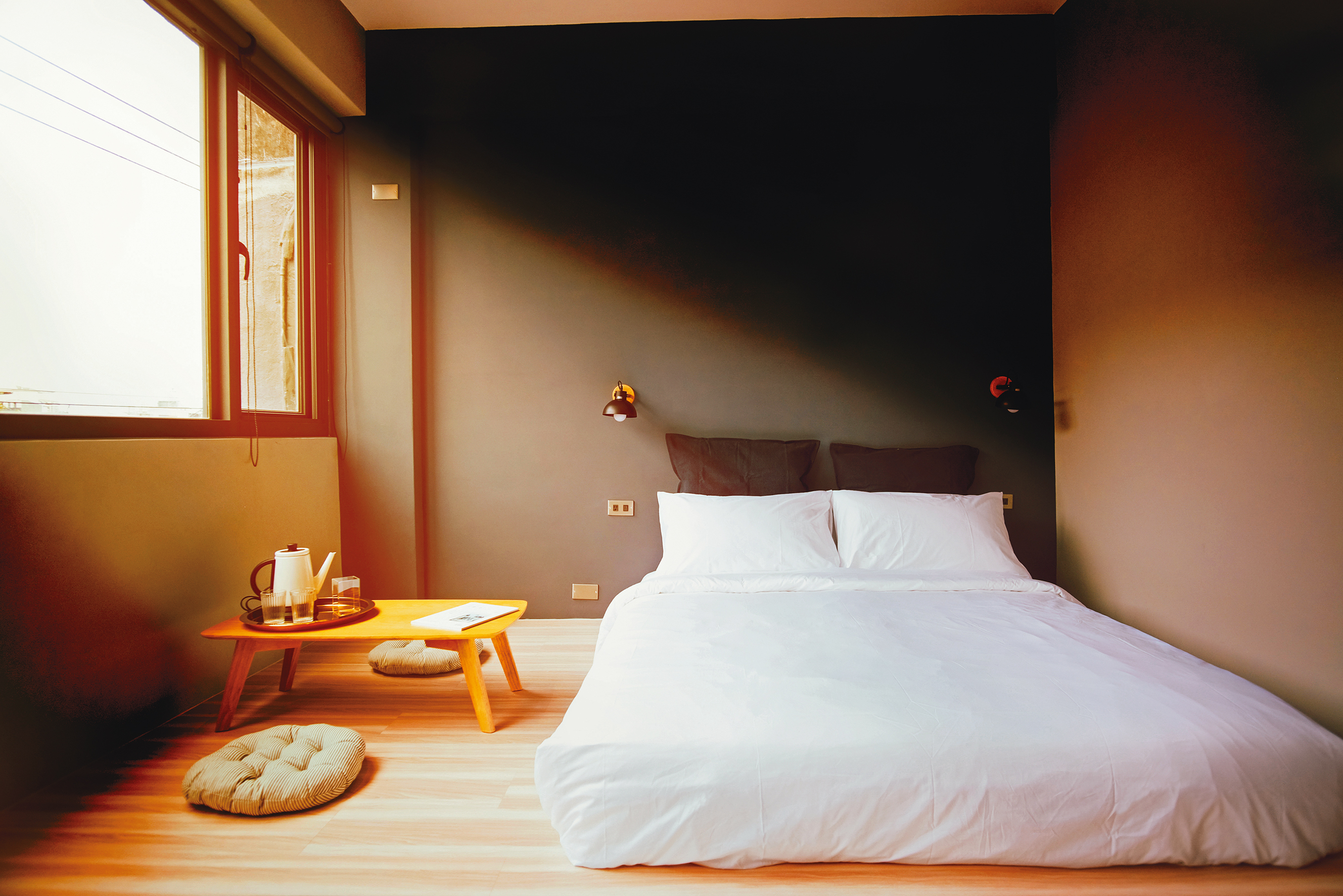 當陽光灑進房間，旅行的疲憊瞬間一掃而空。