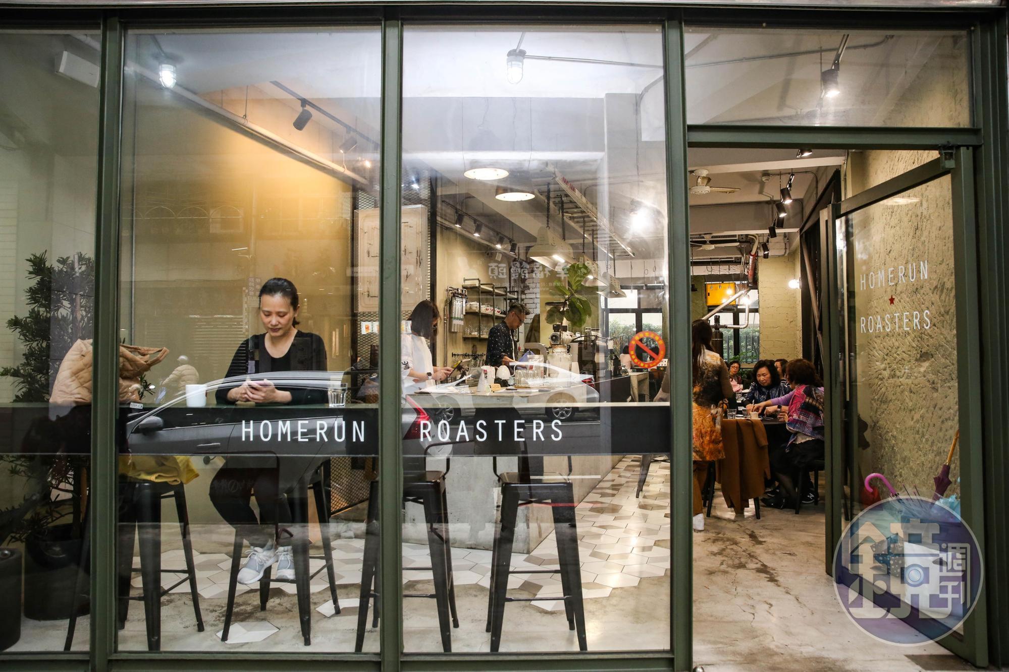 HOMERUN ROASTERS風格鮮明強烈,是拍照取景的好選擇。