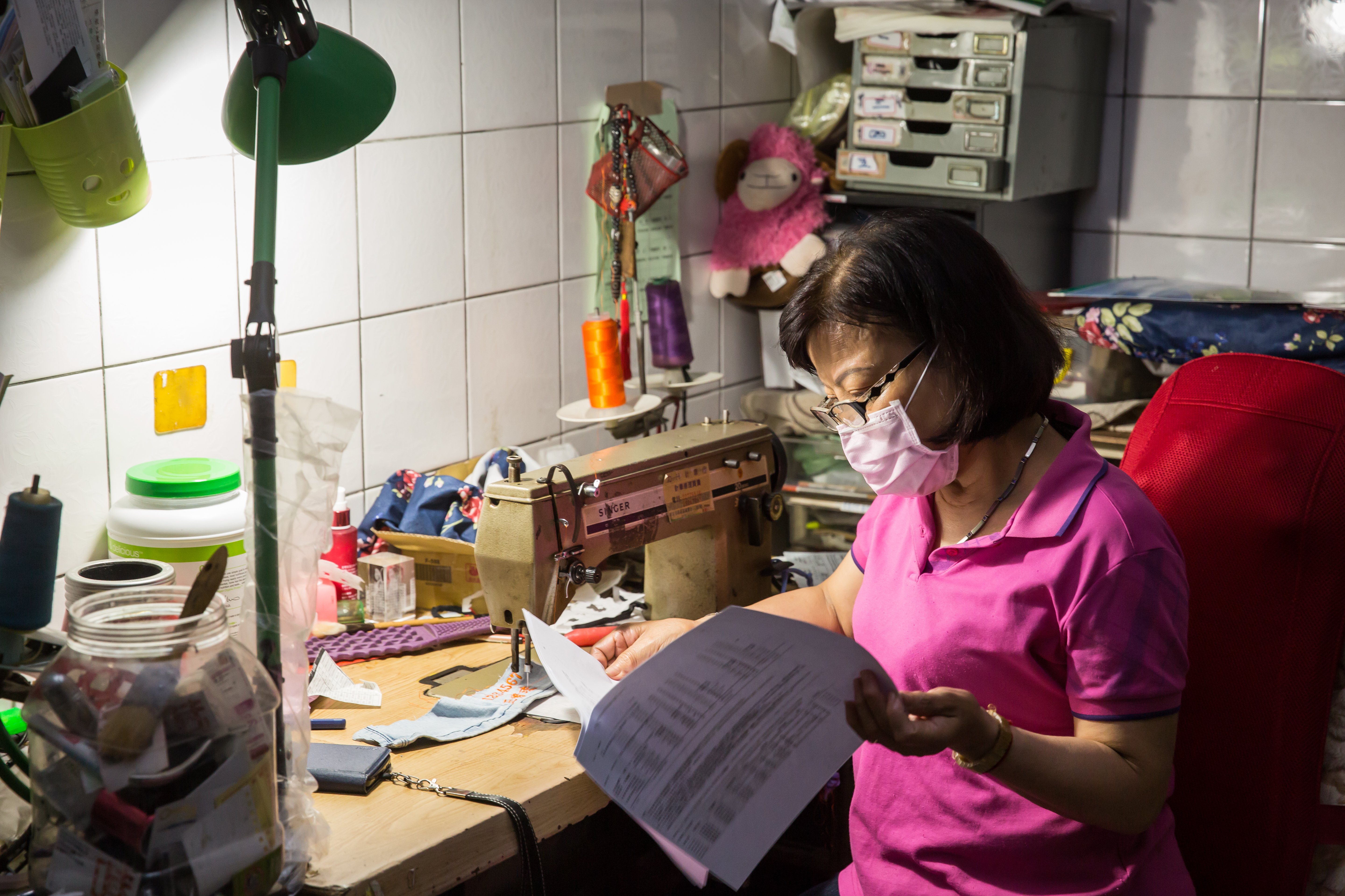 68歲的林阿姨透過銀行理專介紹，投資高配息基金，結果兩年慘賠超過200萬元。