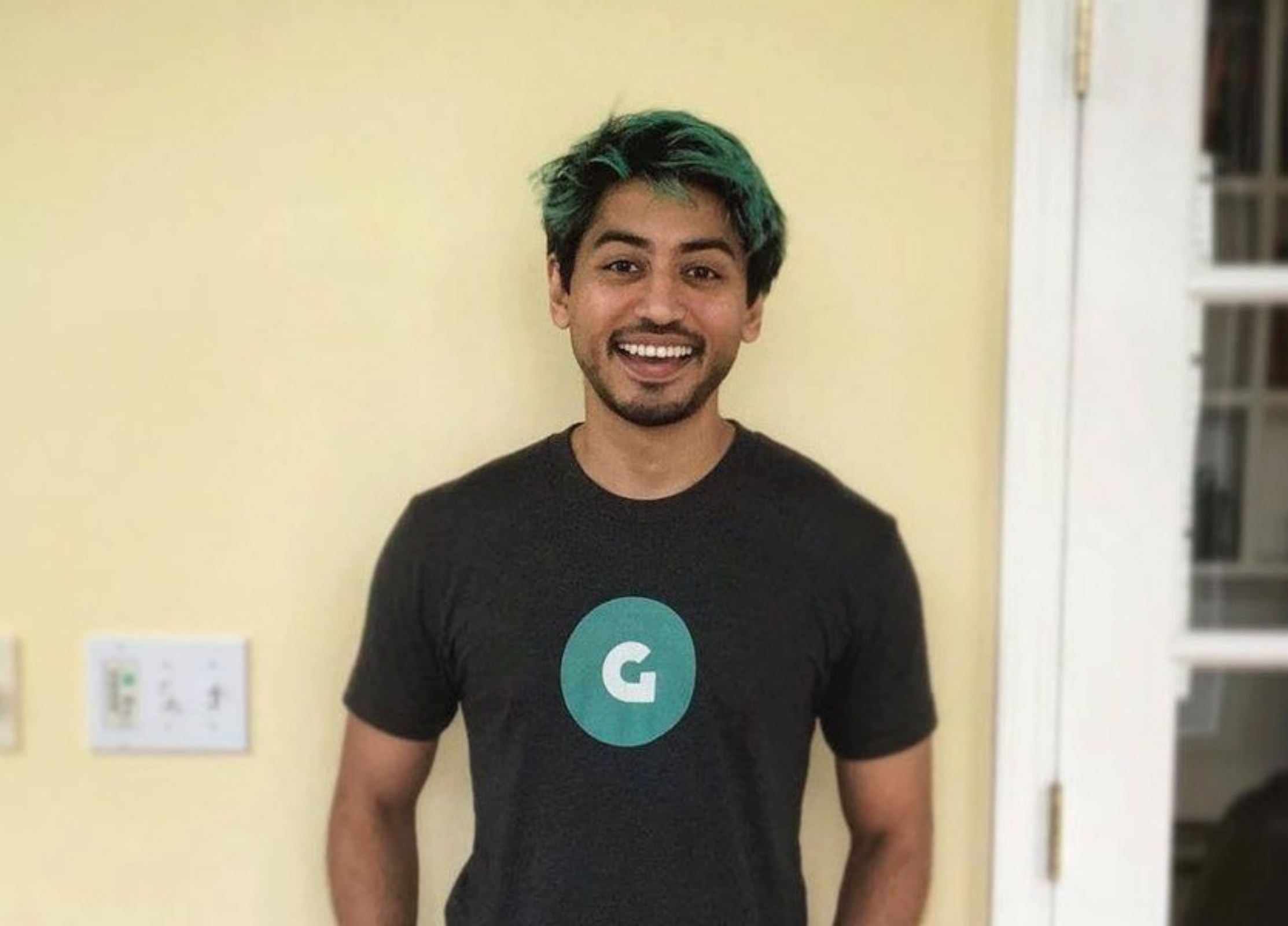 遇害的法希姆·薩利赫（Fahim Saleh）年僅33歲，被姊姊發現時已遭電鋸斬首肢解。（翻攝自臉書）