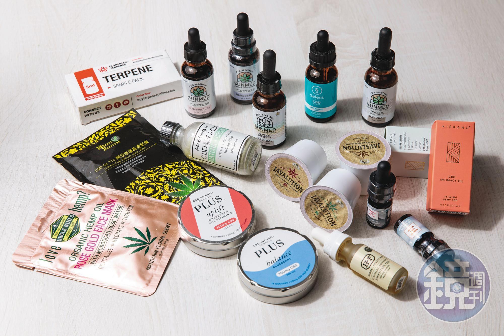 李菁琪律師攤開一堆從國外購買的CBD商品，有的加在軟糖、有的做成面膜，產品相當多元。