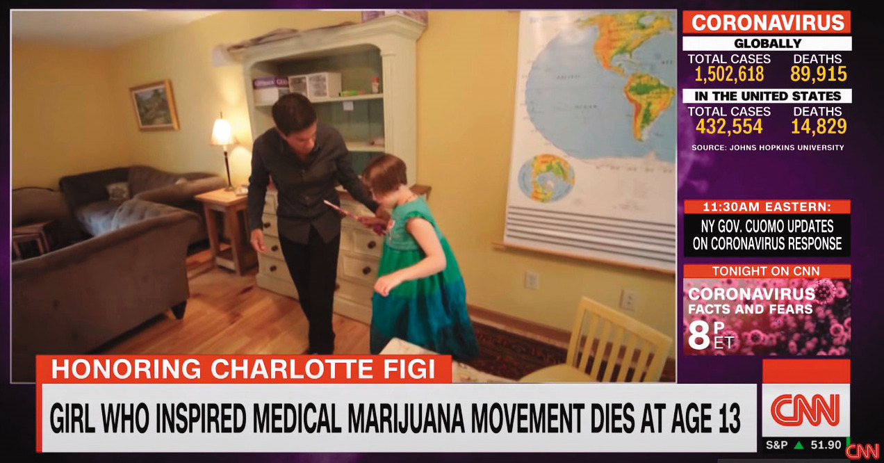 CNN報導女童夏洛特(右)使用大麻油後,從癱瘓在床到可以走動,神奇療效引起討論。(翻攝CNN YouTube)