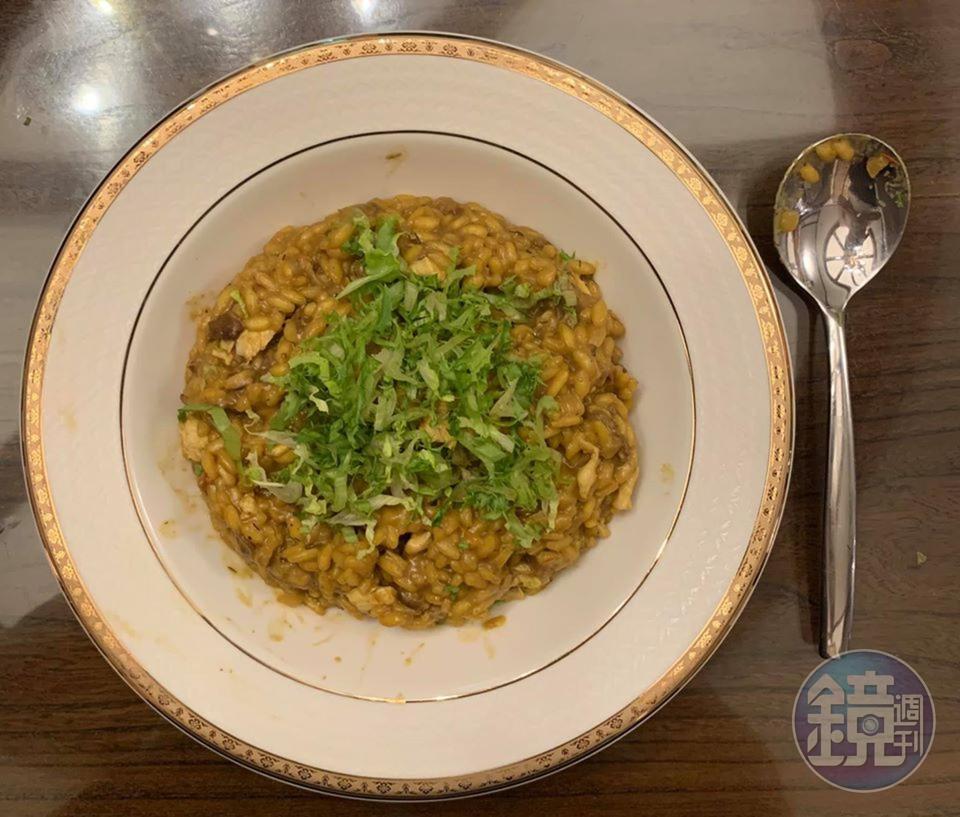 為了吃「義大利番紅花牛肝菌燉飯」，暫時將減肥這回事拋諸腦後。