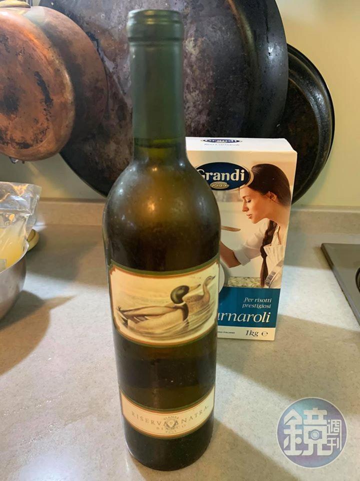 白酒用量約1/4瓶。