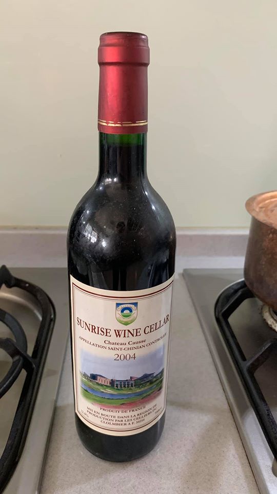 備好1瓶紅酒。