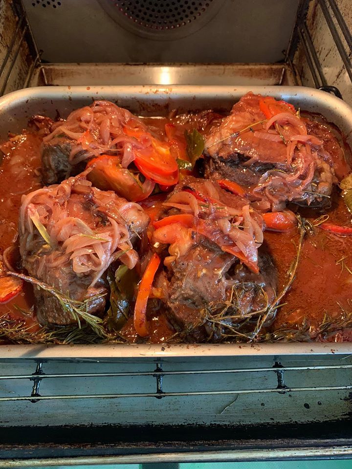已經燉到非常軟嫩的臉頰肉。