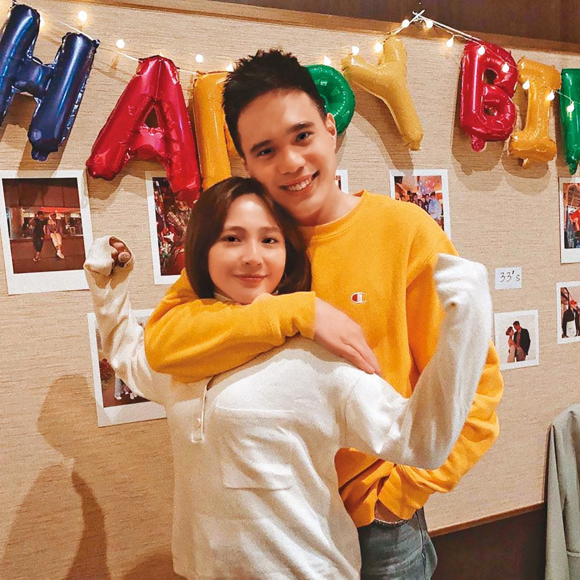 梁文音(左)與傳道人張念平(右)4年婚姻離婚收場,意外扯出同樣信仰的藍又時也離婚。(翻攝自梁文音臉書)