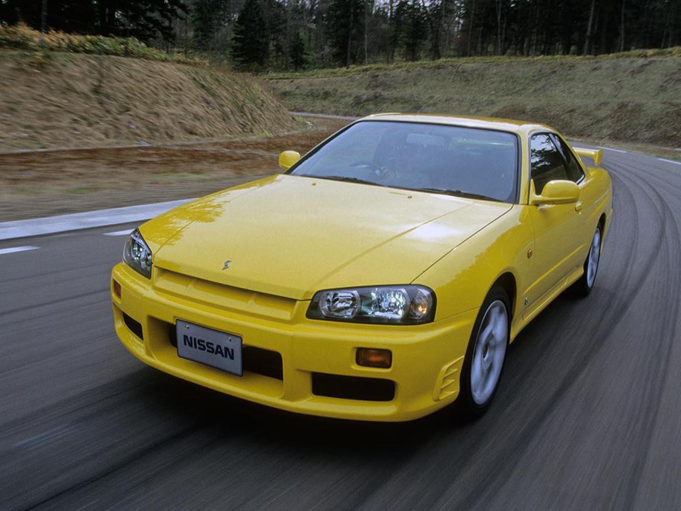 R34可以說是末代的Skyline GT-R，因為後續GT-R獨立出來不再使用Skyline之名。