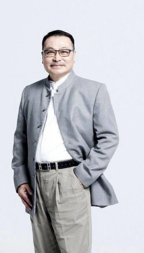 「十方菩提行者義工團」出錢出力為無名骨骸蓋新塚。(十方菩提行者義工團提供)