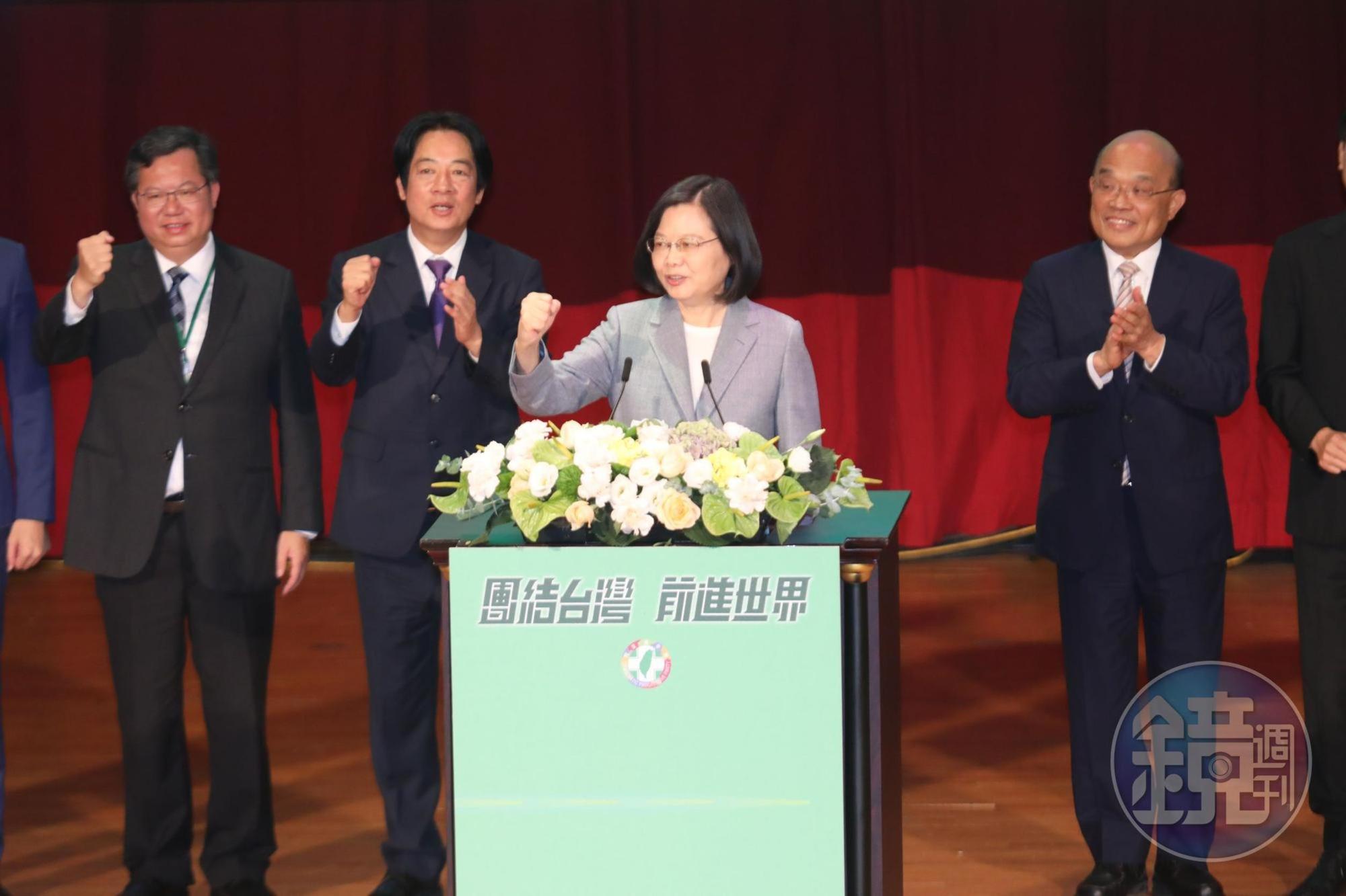 總統兼民進黨主席蔡英文於全代會致辭時，特別提及憲改議題。