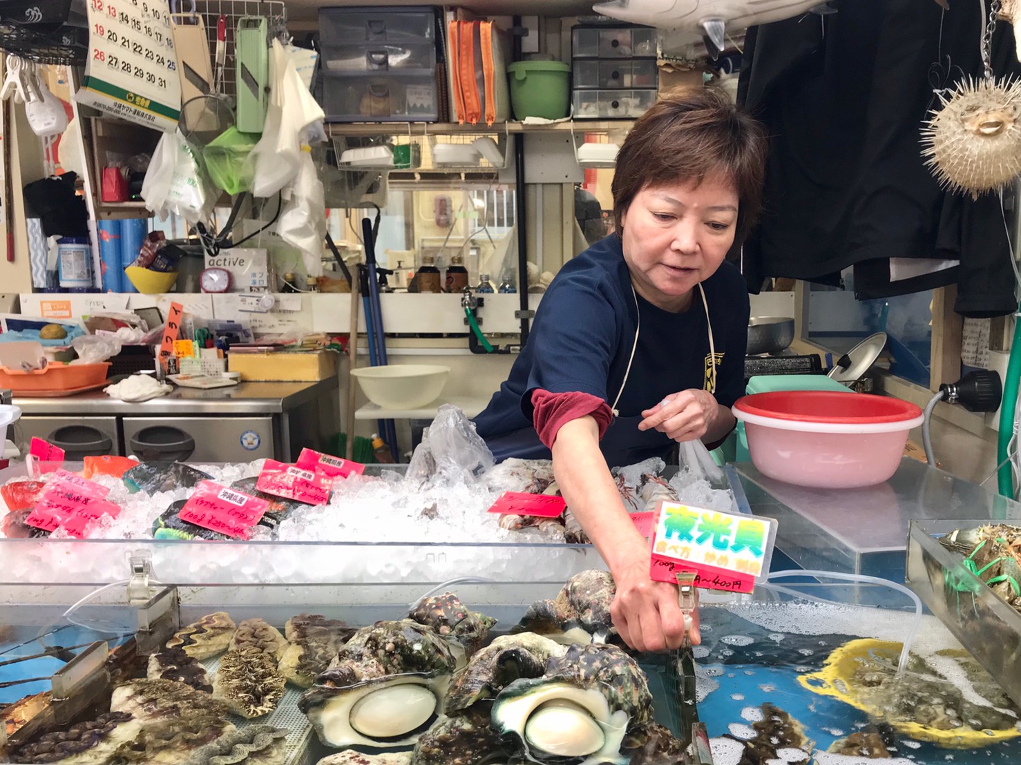 「第一牧志公設市場」1樓供應有當地盛產的海鮮。