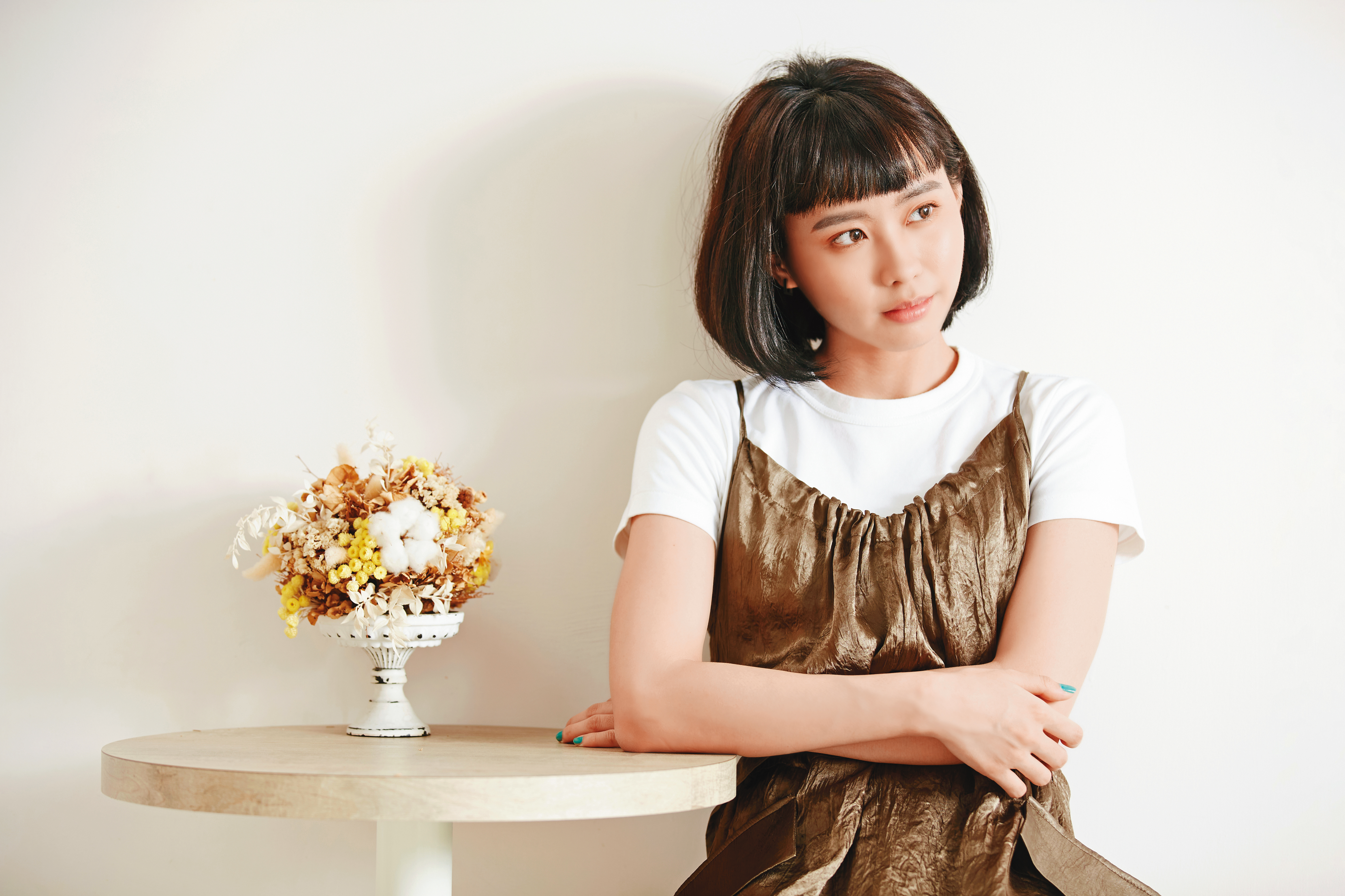 李芷婷從小沉浸在音樂世界裡，啟蒙了愛唱歌的天分。