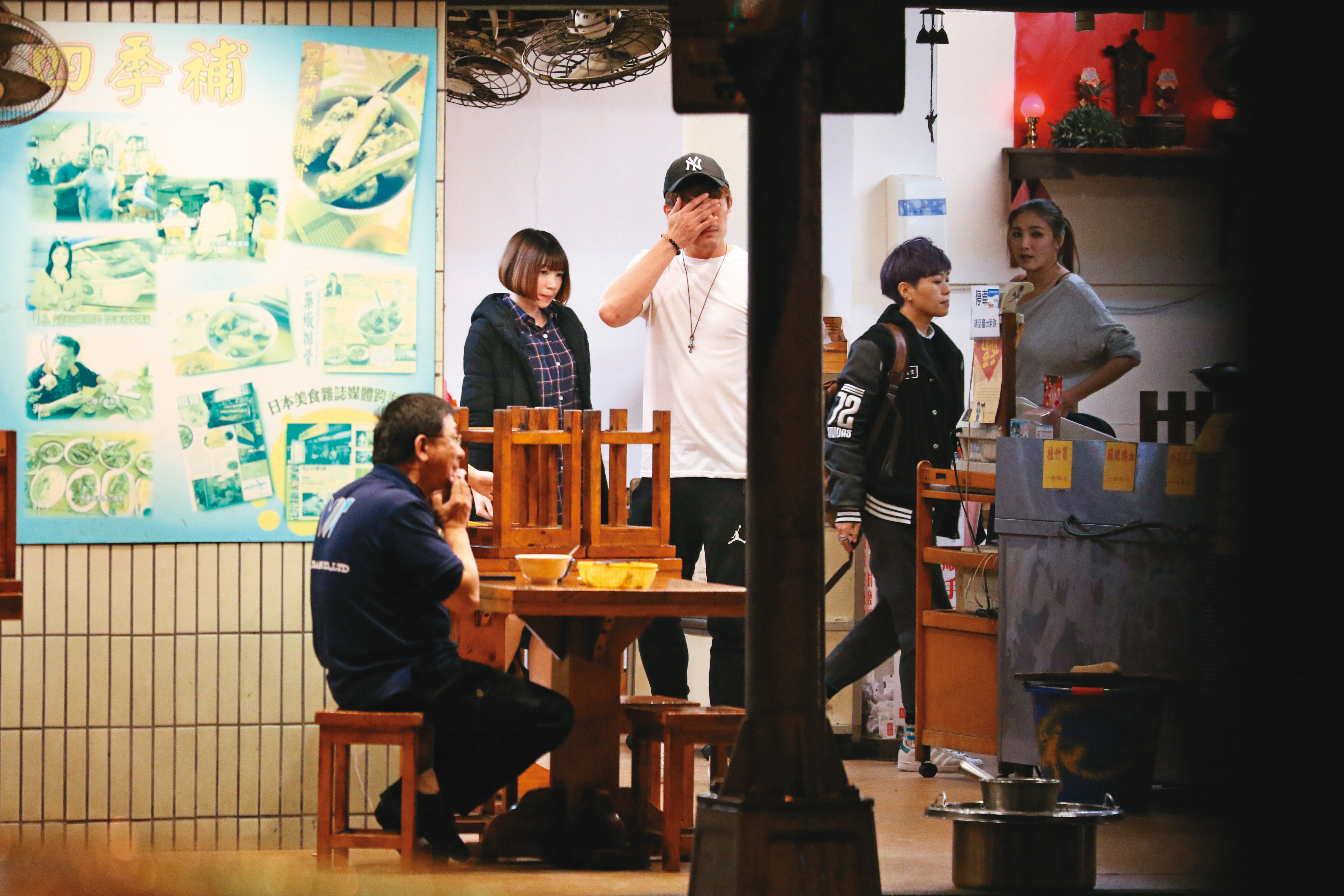 3年前本刊直擊，陳志強（右）帶曾智希（左）吃宵夜，因而戀情曝光。