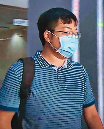 台北市政府建管處科員周宗錡涉嫌向電梯業者索賄,北檢訊後依貪汙罪將他以10萬元交保候傳。(東森新聞提供)
