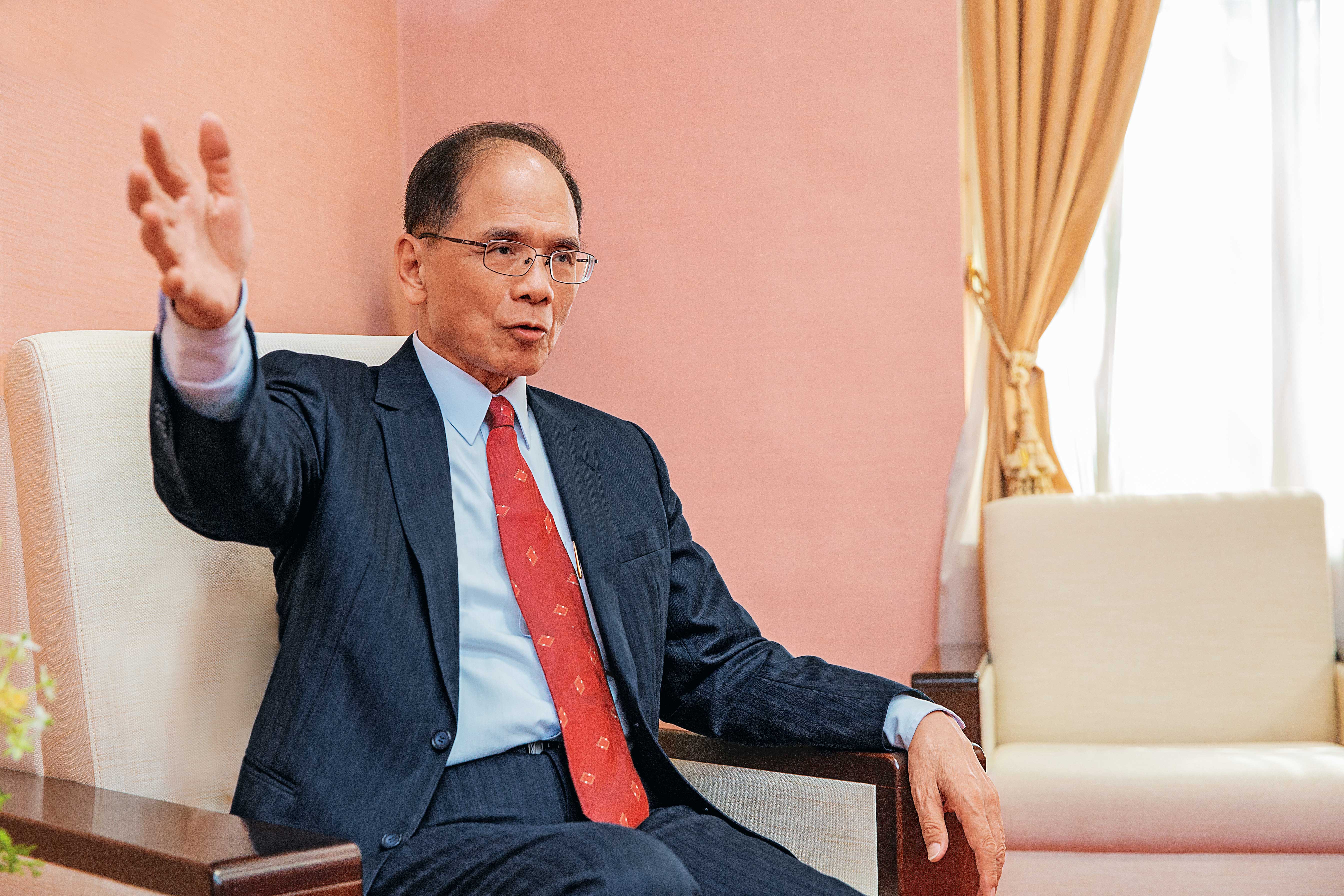 立法院長游錫堃接受本刊專訪，宣示立法院將啟動憲改工程，處理廢考監、降低投票年齡等修憲案。