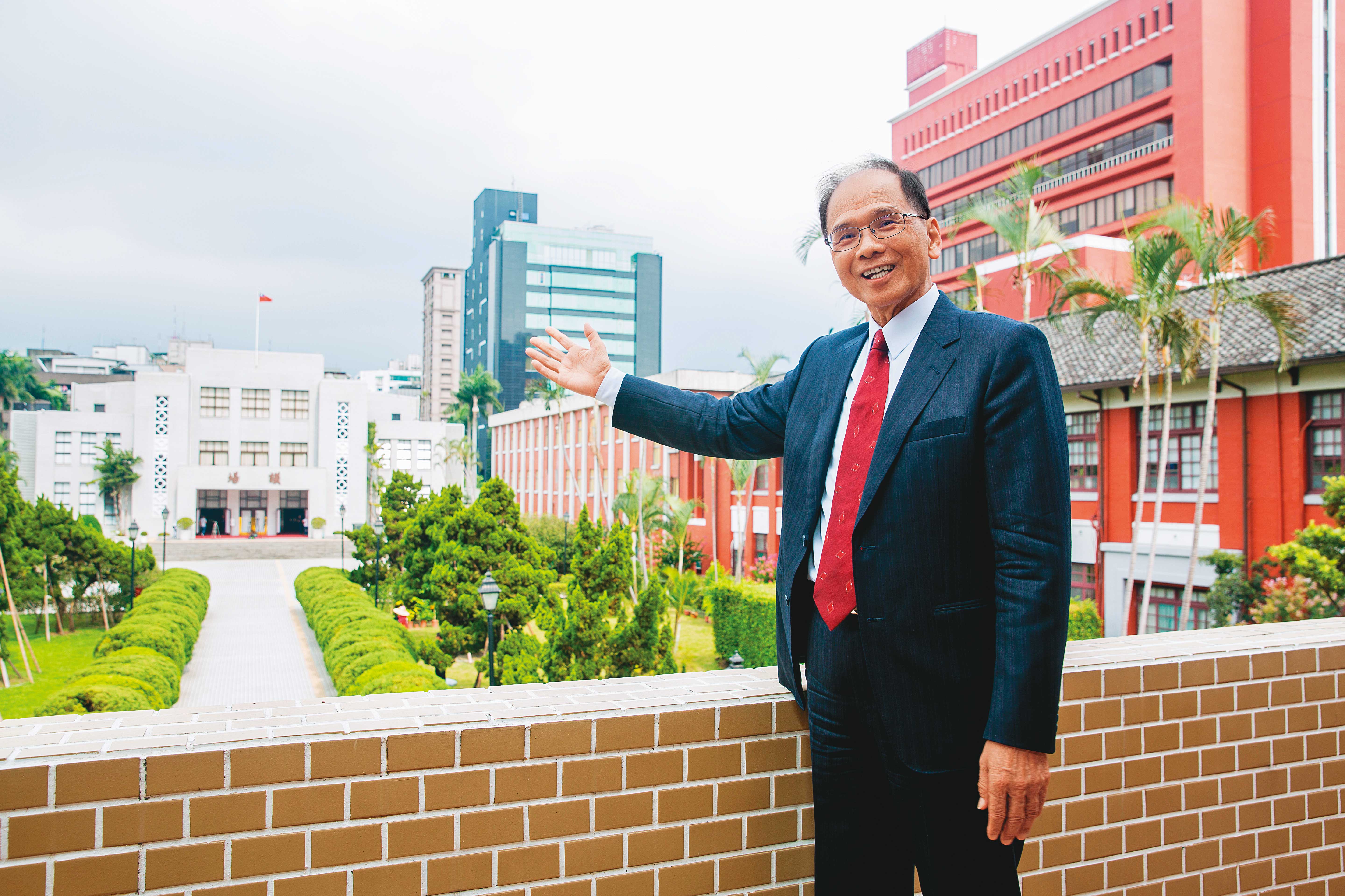 本屆立院受肺炎疫情影響，國會外交暫時停擺，游錫堃希望未來能深化台灣民主同盟，與美、日、歐盟等國加強交流。