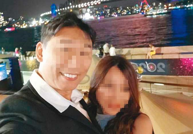 忻男（左）另名女友B女（右）發現遭劈腿後，曾打電話與A女對質。（讀者提供）