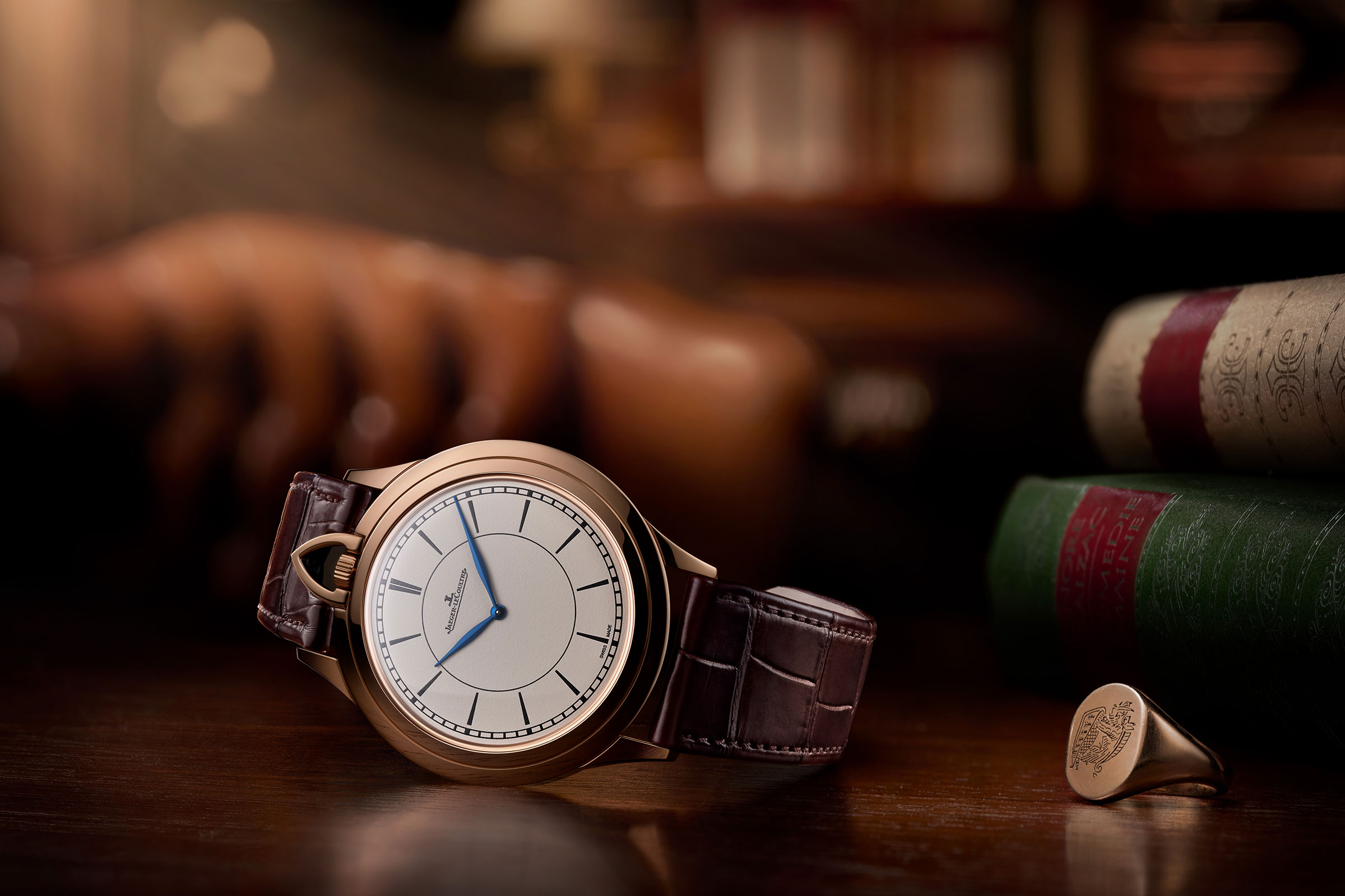 積家 Master Ultra Thin Kingsman Knife腕錶，全球限量100只，定價25,000歐元，折合台幣約85萬元。