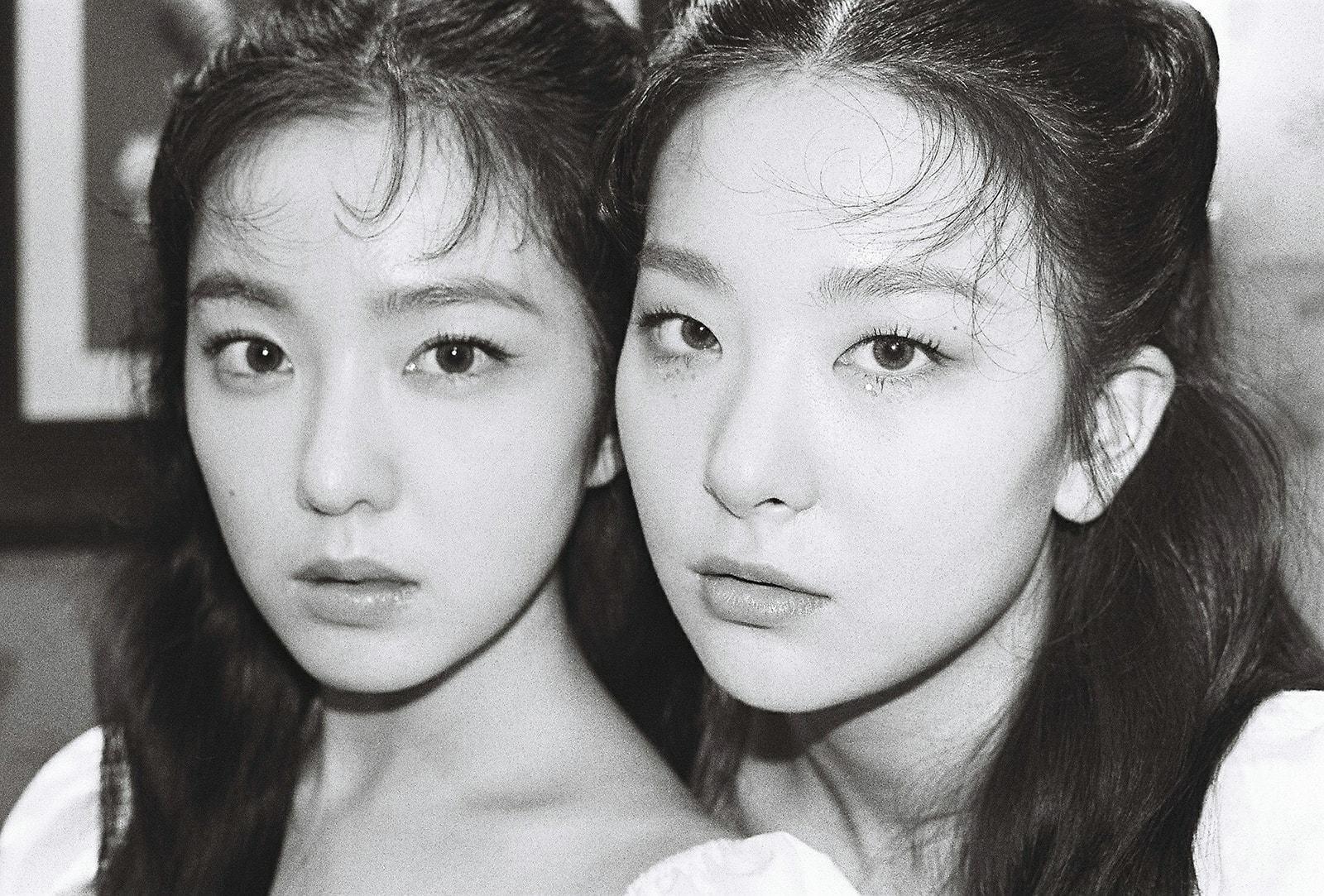 小分隊的Irene(左)和Seulgi。(翻攝自Red Velvet官方FB)