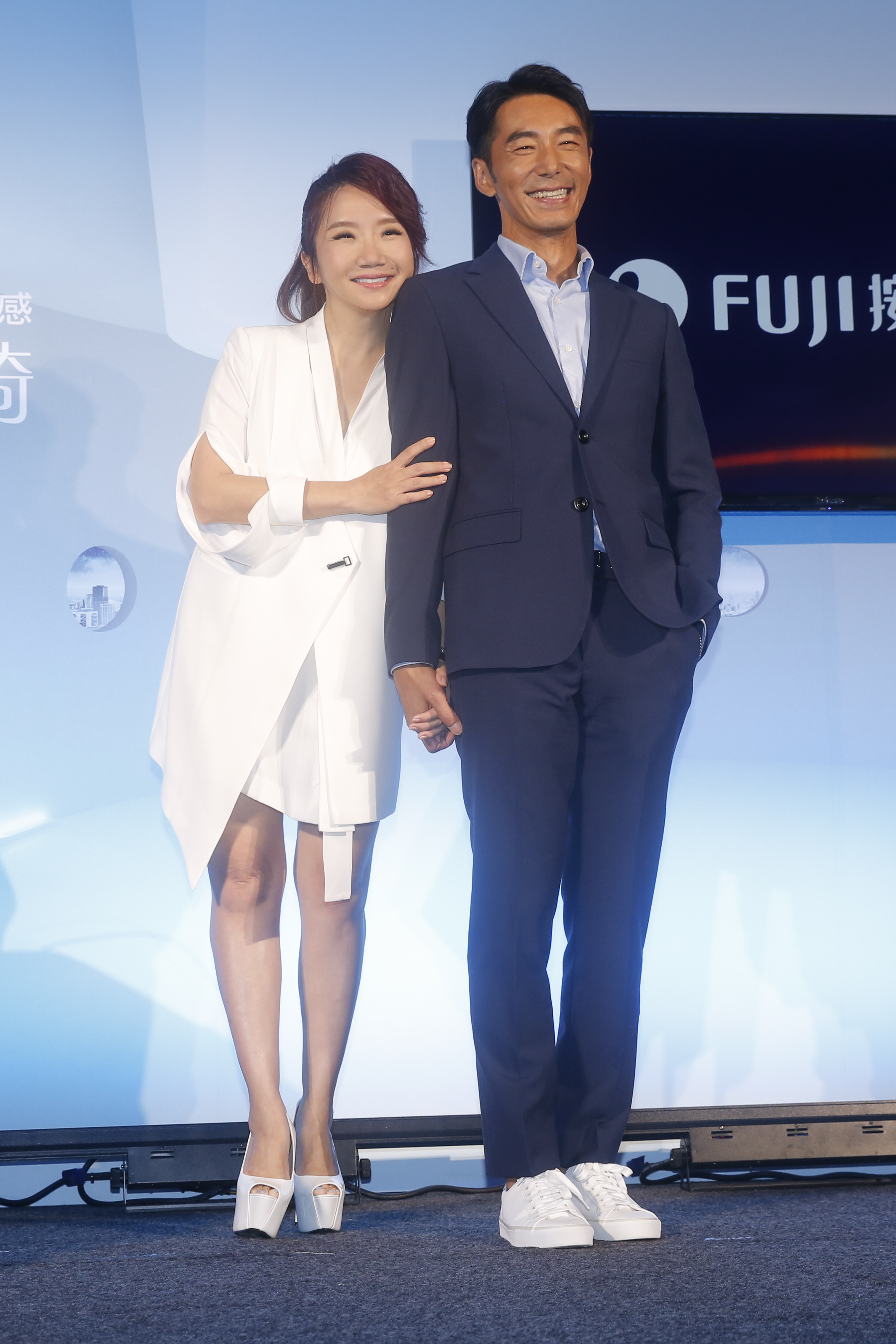 李李仁稱讚陶子現在的主持狀態更自然、更放得開,也讓來賓聽得舒服。