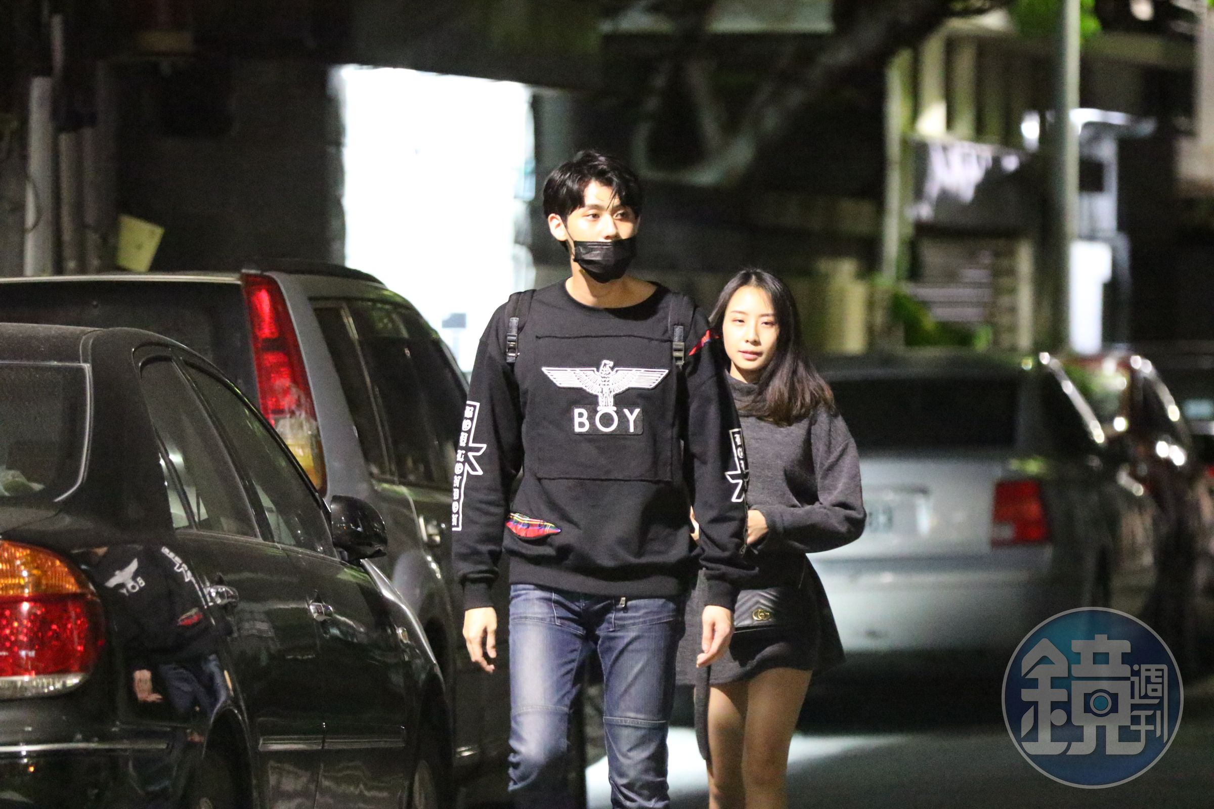 李玉璽去年被本刊拍到與清秀女子約會，他承認目前交往中。（攝影組）
