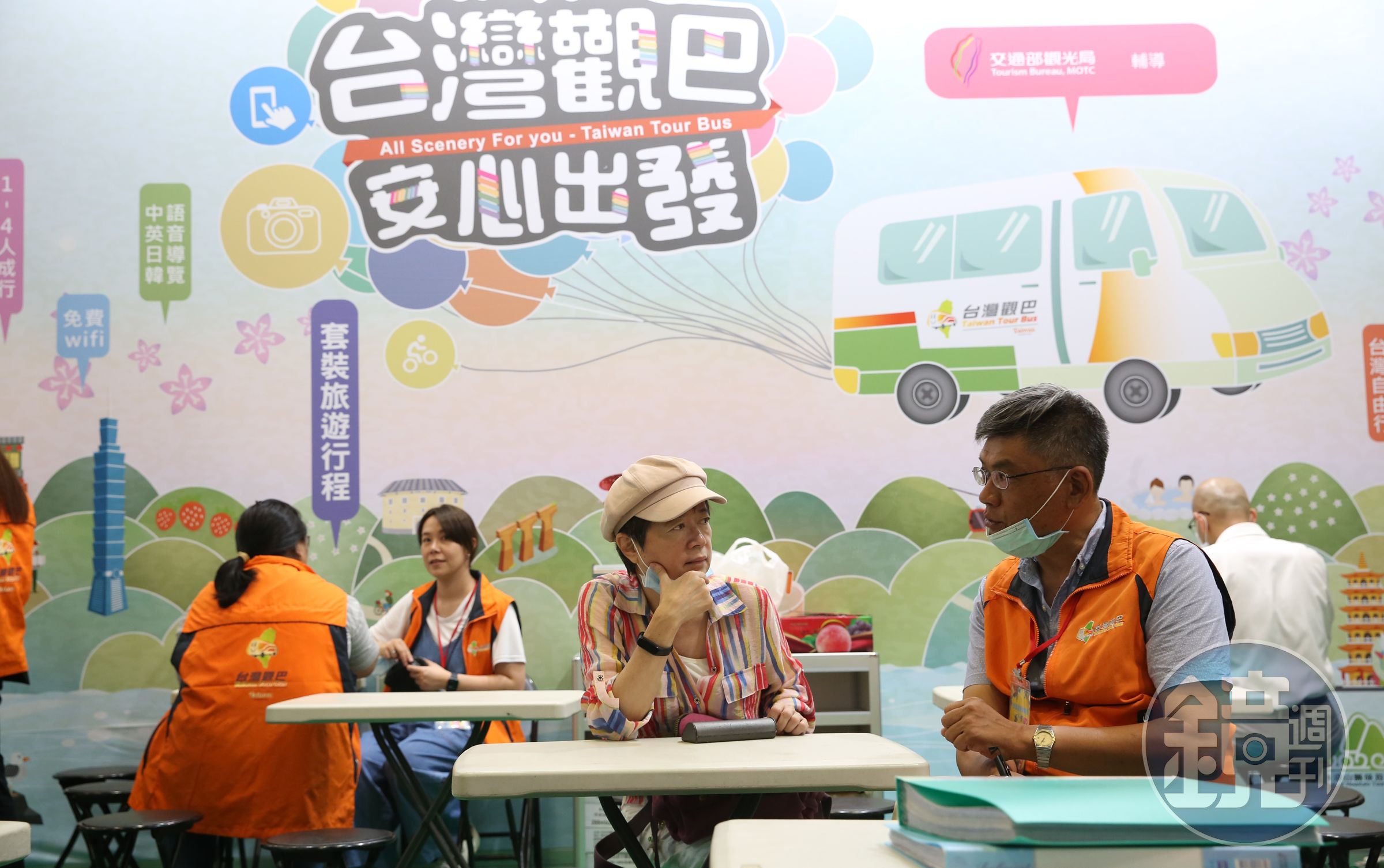 達人推薦「台灣觀巴半日、一日遊行程」，10月底前可享有2人同行1人免費優惠。