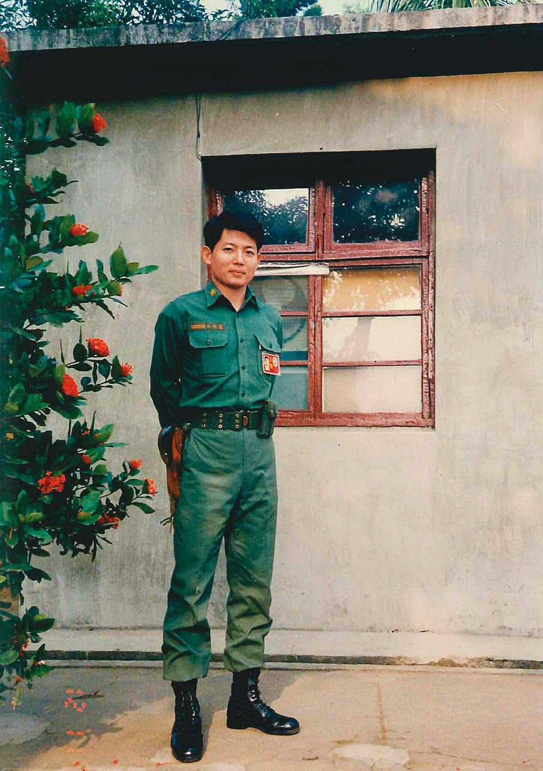 羅紹和曾派駐馬祖東莒與台東,後進入陸軍總部擔任參謀。(羅紹和提供)