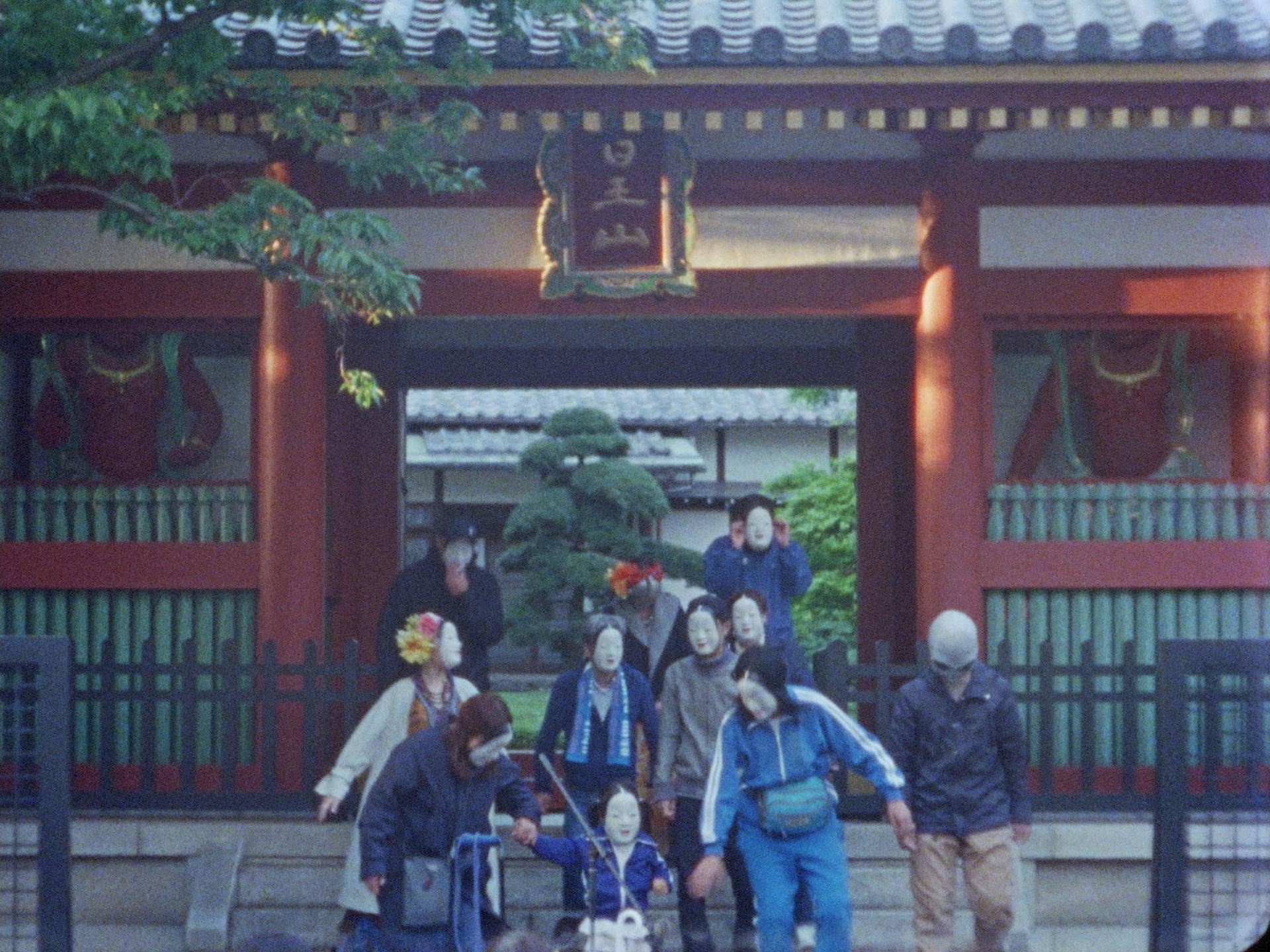 《天亮前的戀愛故事》使用16釐米膠卷拍攝，在日本沖洗底片的品質比台灣好，費用也更便宜。（林君昵提供）