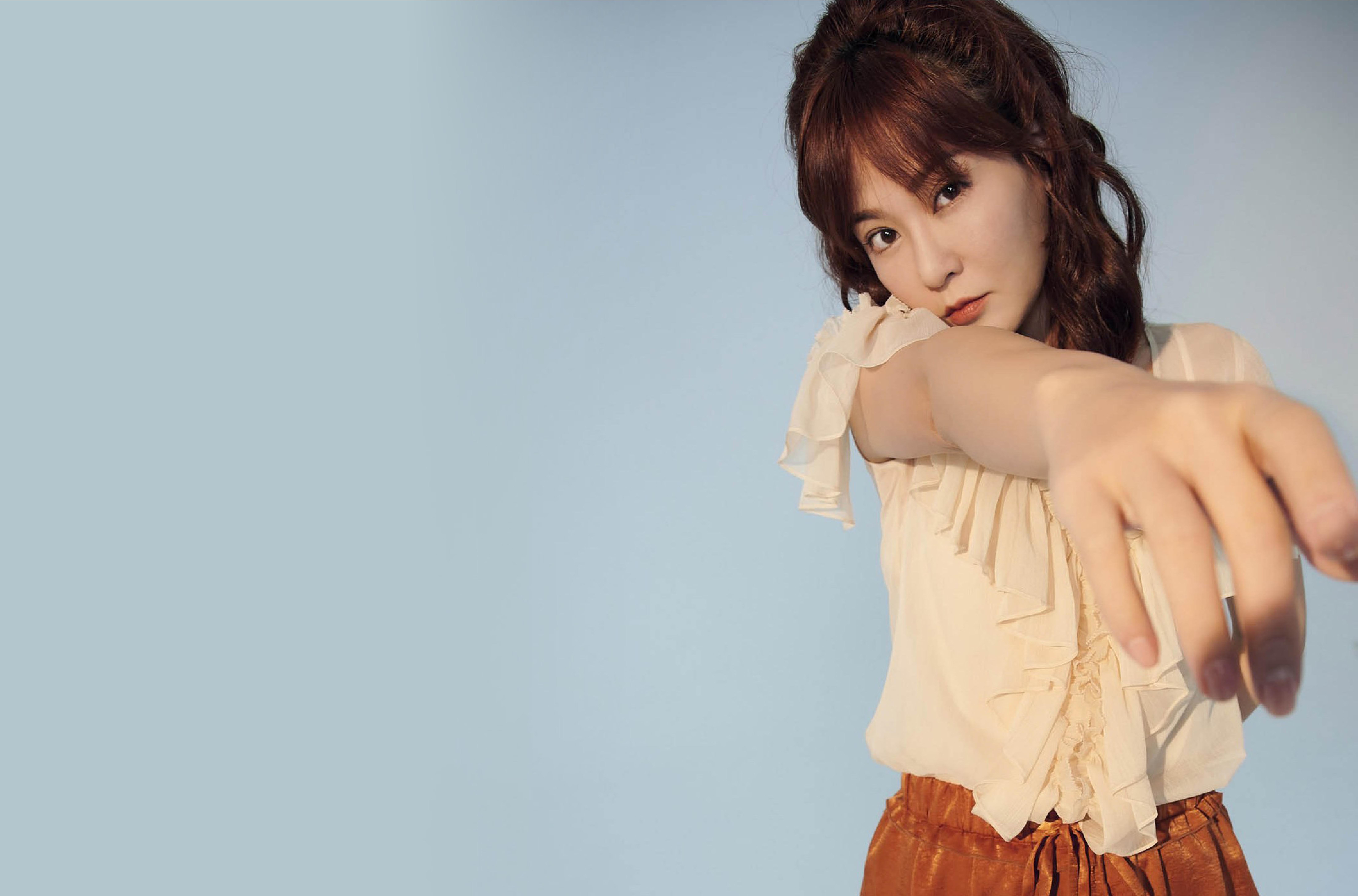 邱琦雯保養得宜培養出不少死忠粉絲，更有忠粉網購22件送朋友。（艾迪昇傳播提供）