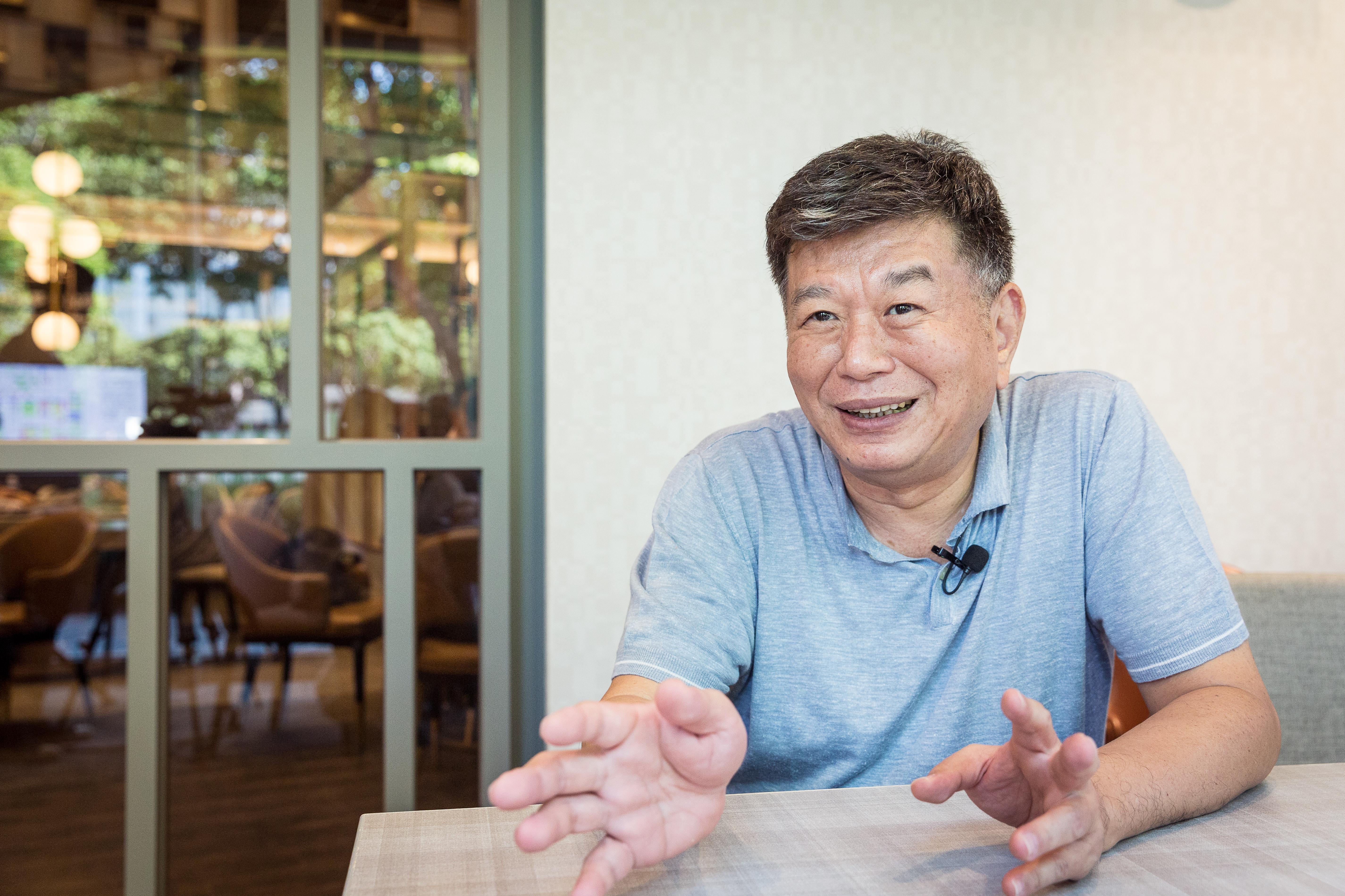 興富發集團總裁鄭欽天掌年營收237億元的公司，興趣卻是上傳統菜市場。