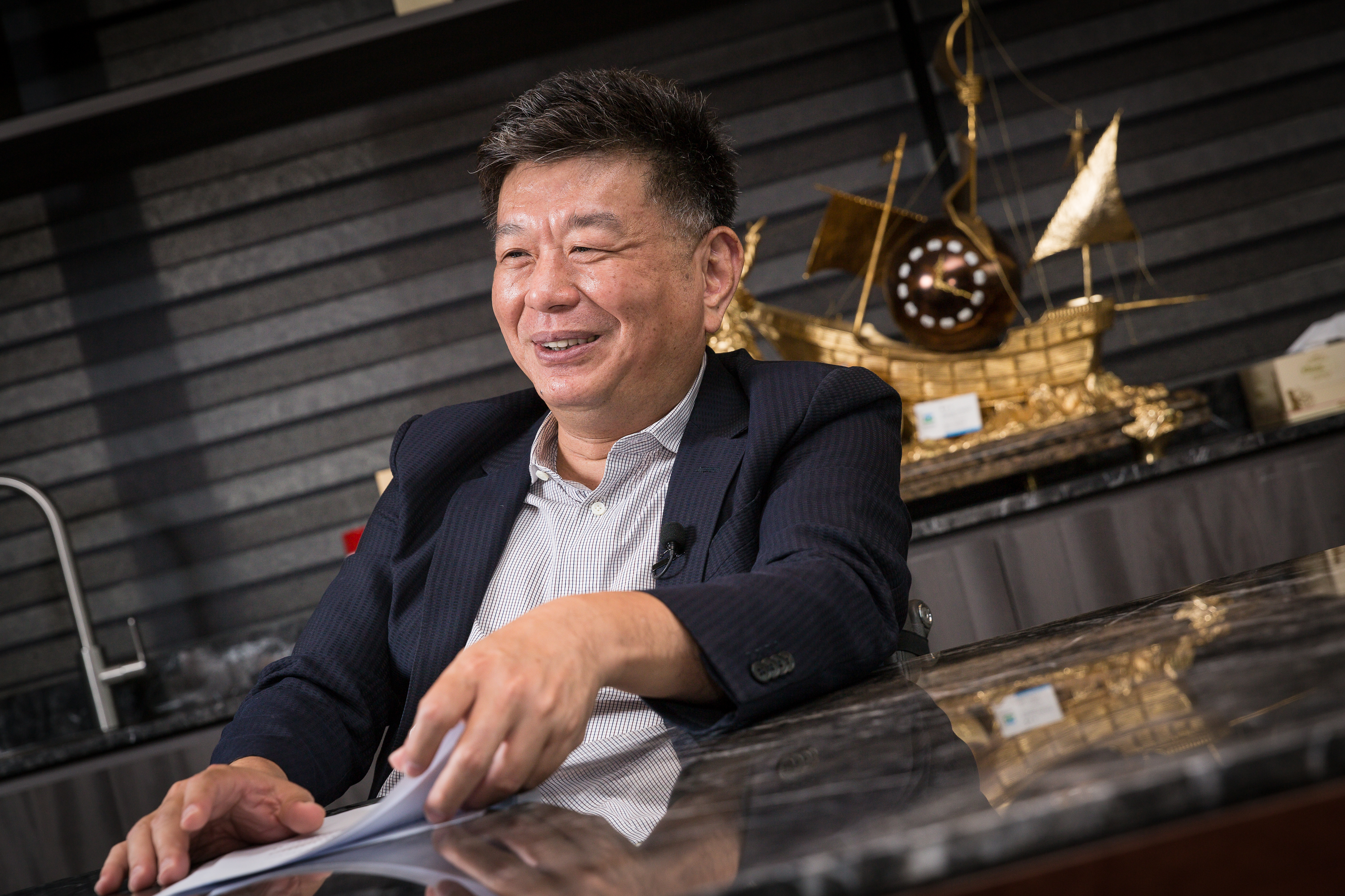 曾經1年賠3億元，鄭欽天仍能度過危機再推建案，靠的就是精準的帳目管控能力。