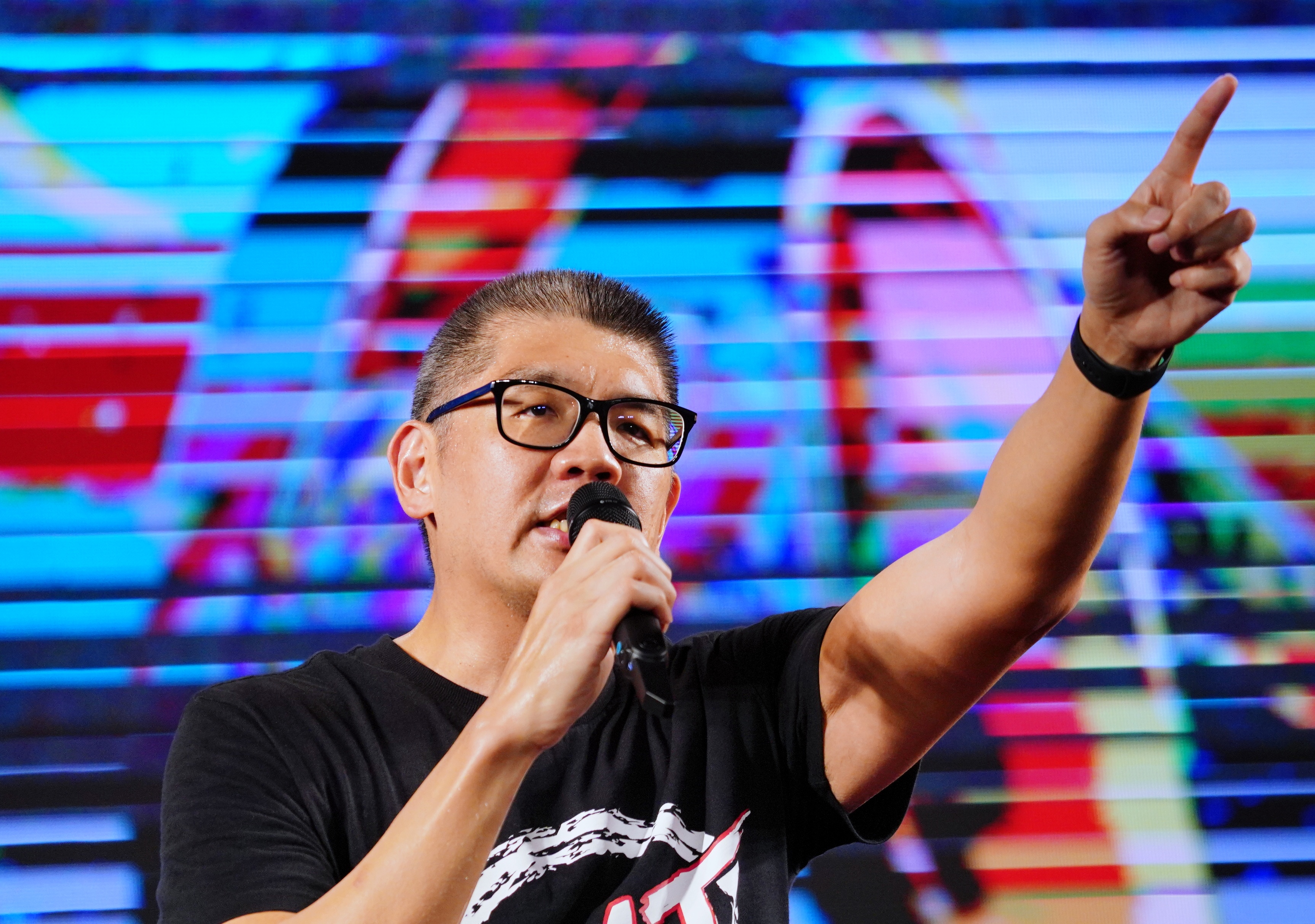 連勝文談及日前遇到韓國瑜，聽韓說起在高雄執政時如何鋪平馬路和清除下水道的淤積，質疑民進黨這些年錢用在哪裡？